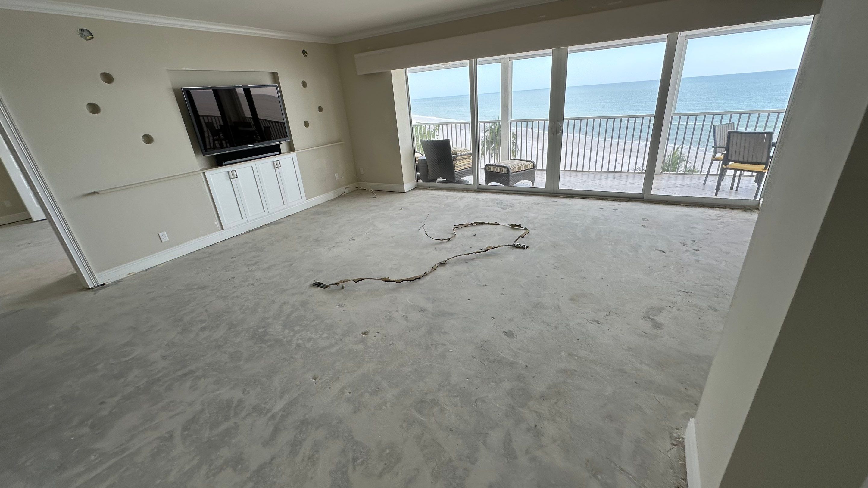 HARDWOOD FLOOR REMOVAL  by Down to Demolition