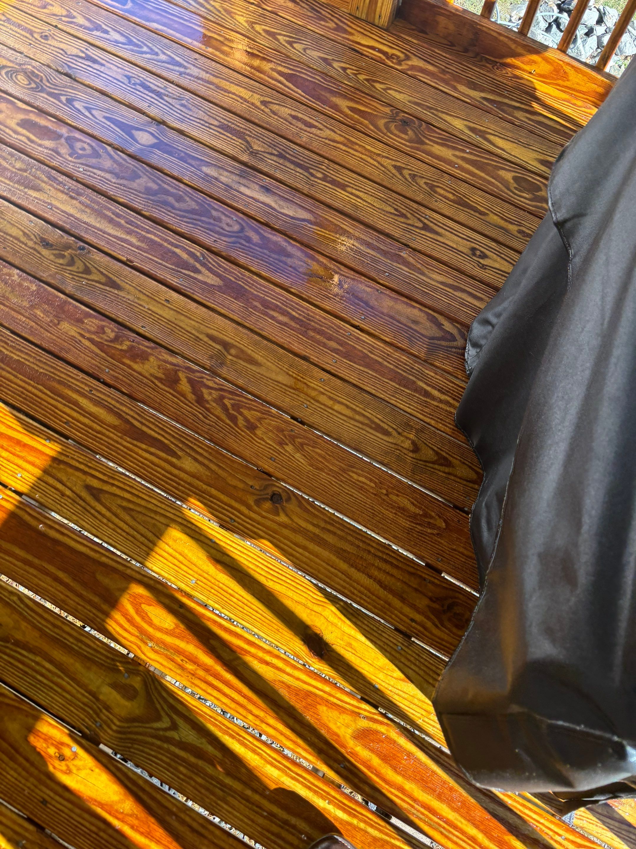 Wood Deck using Wood Sealant by DuraSeal
