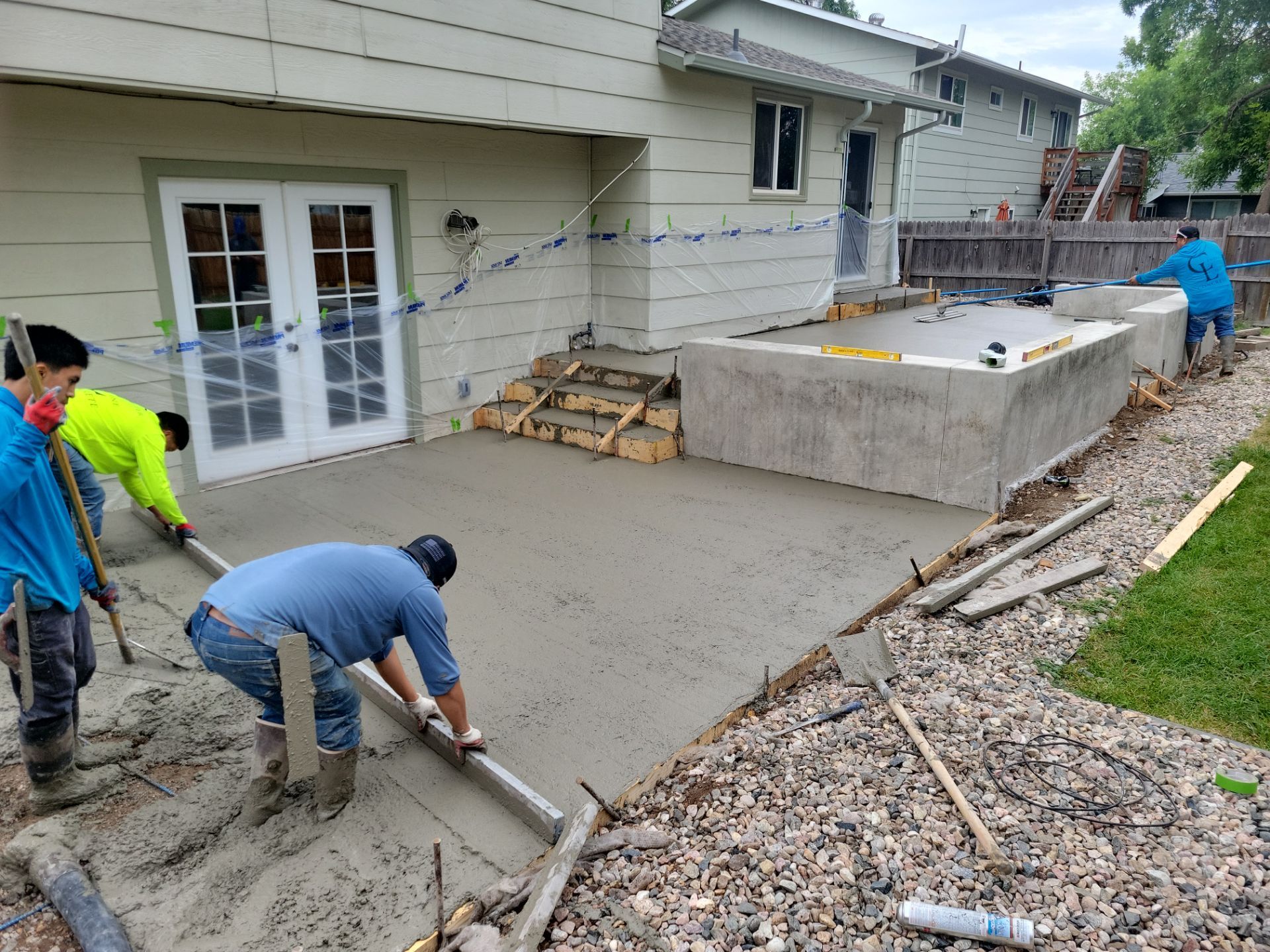 New Concrete Patio and Integrated Retaining Walls in Fort Collins by Center Line Concrete