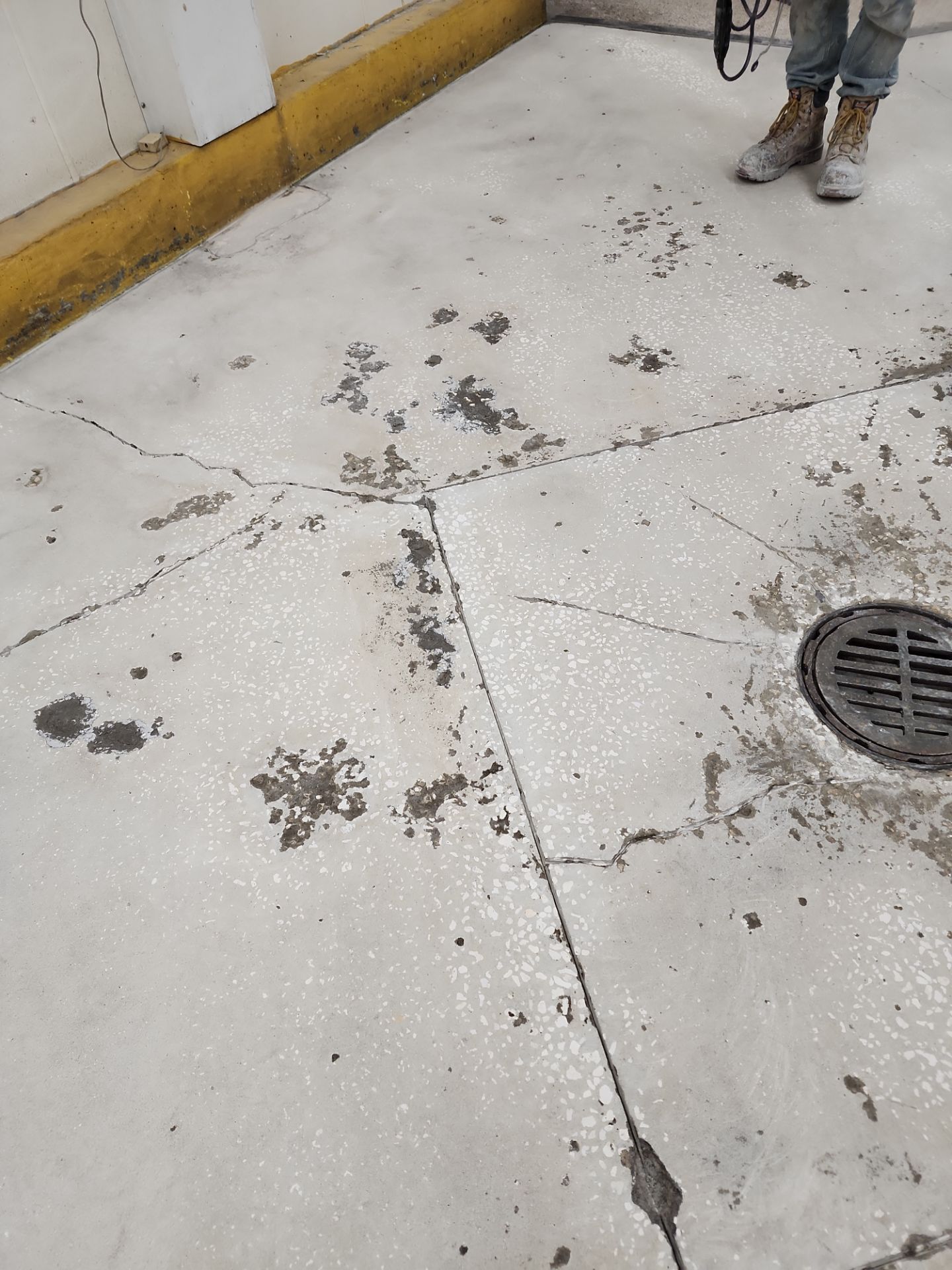 Fresco y Más Food Prep Area by Seamless Surfaces