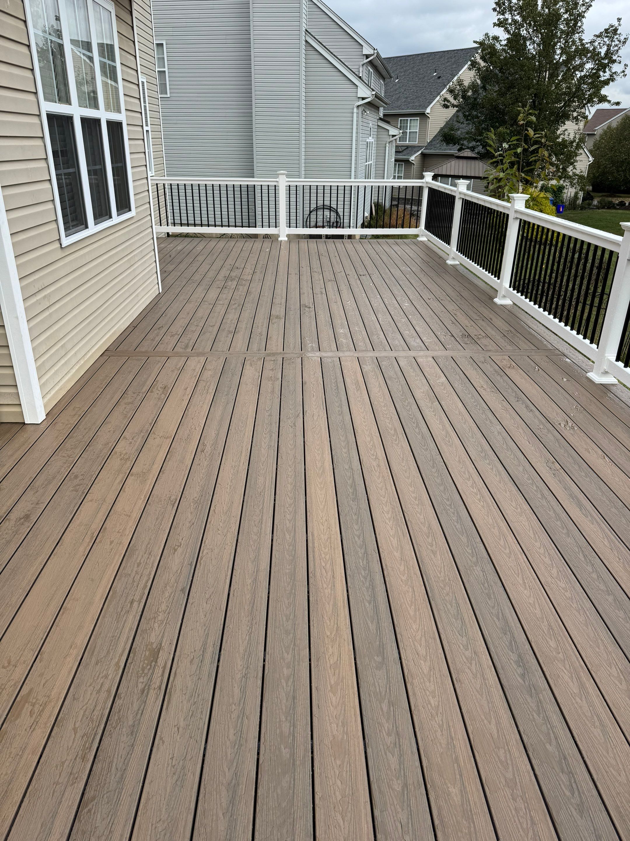 New Deck using Deckorators Venture - Color Sandbar  by deck guardian