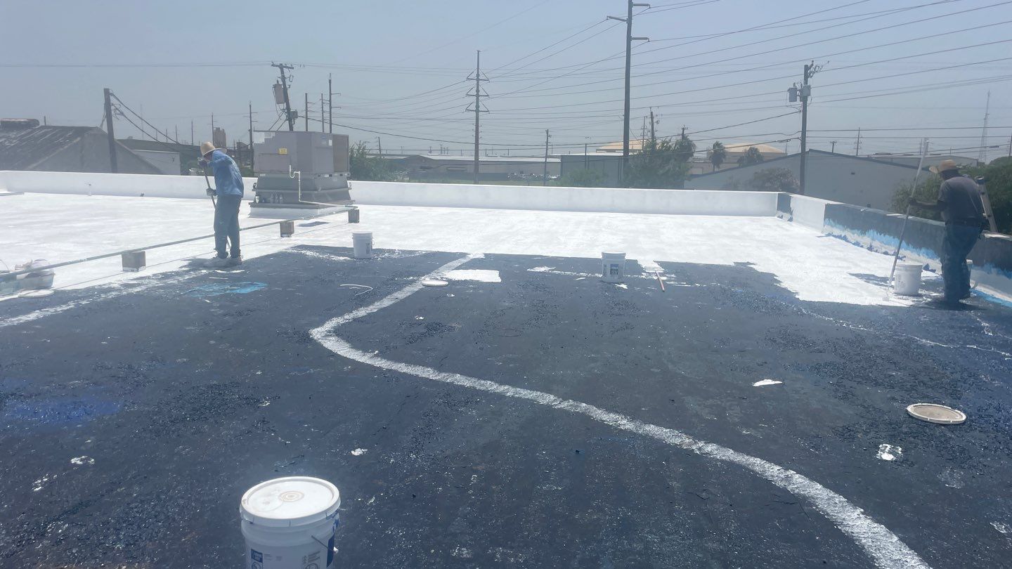 Dirty leaking Gravel Roof by Bayfront Roofing and Construction