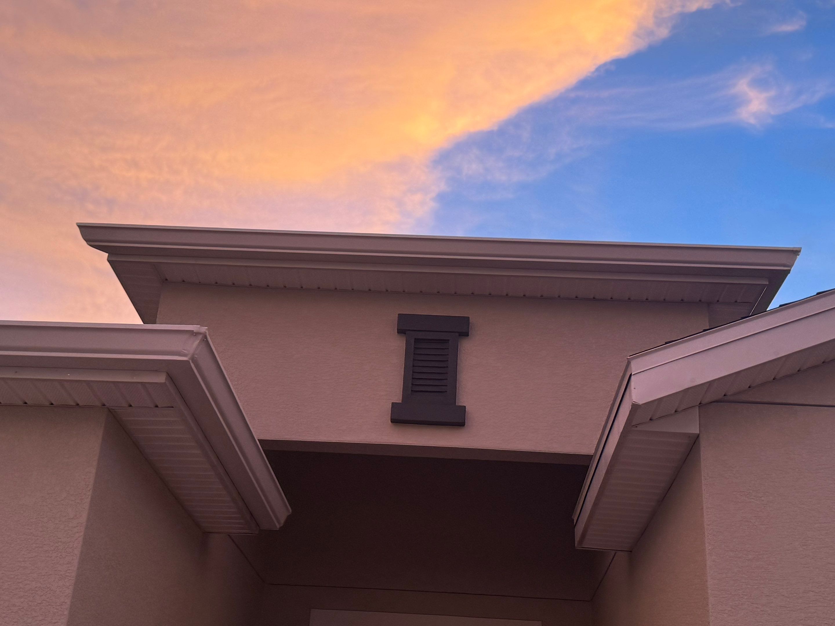 Seamless Gutters with Elegant Design in Lutz FL by Gutter Professors