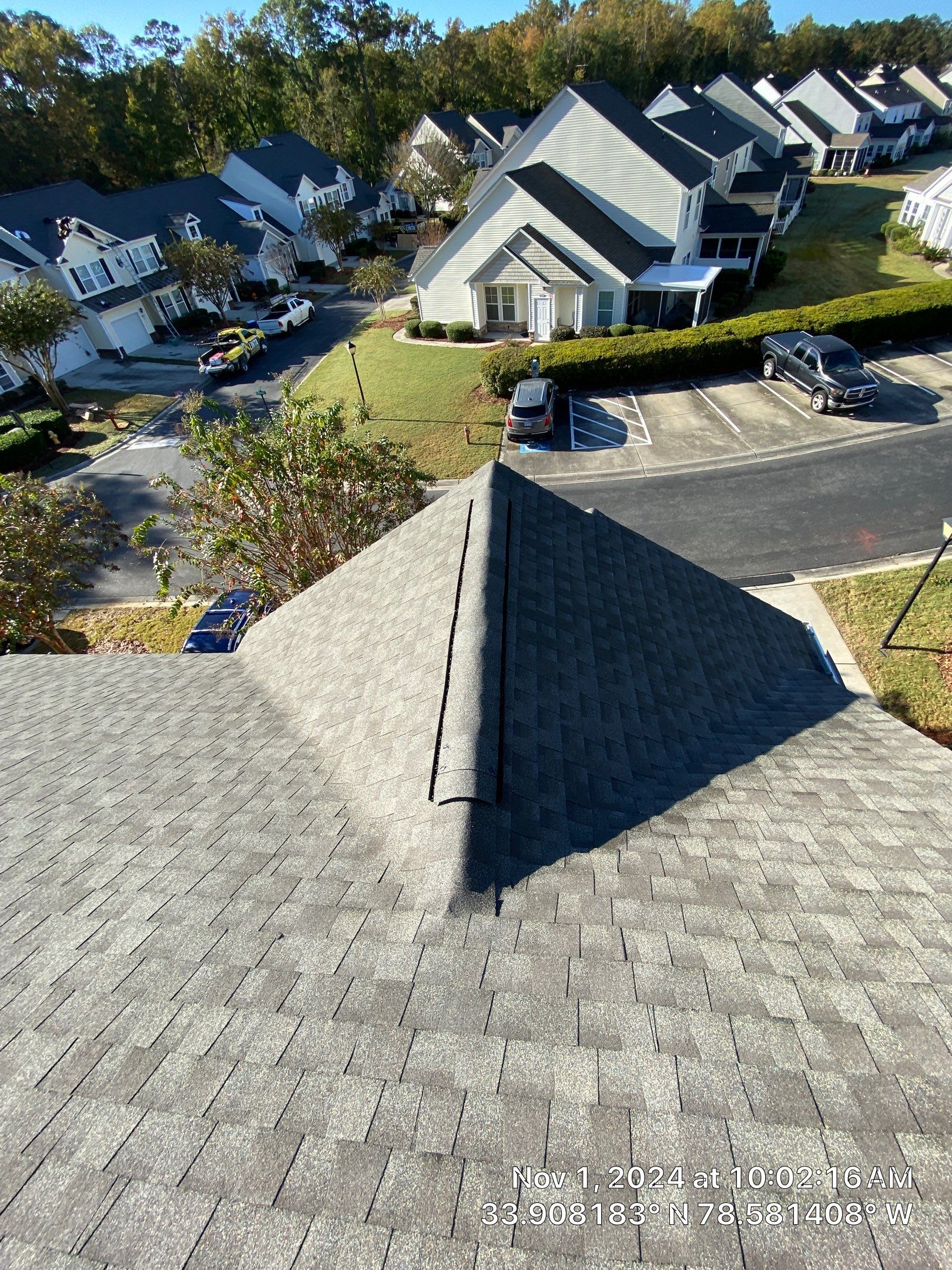GAF HDZ - Weathered Wood by Linta Roofing Inc