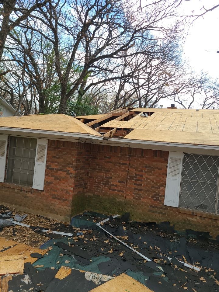 Residential Roofing Installation using ATLAS Pinnacle Pristine Shingles by Harvey Roofing & Construction