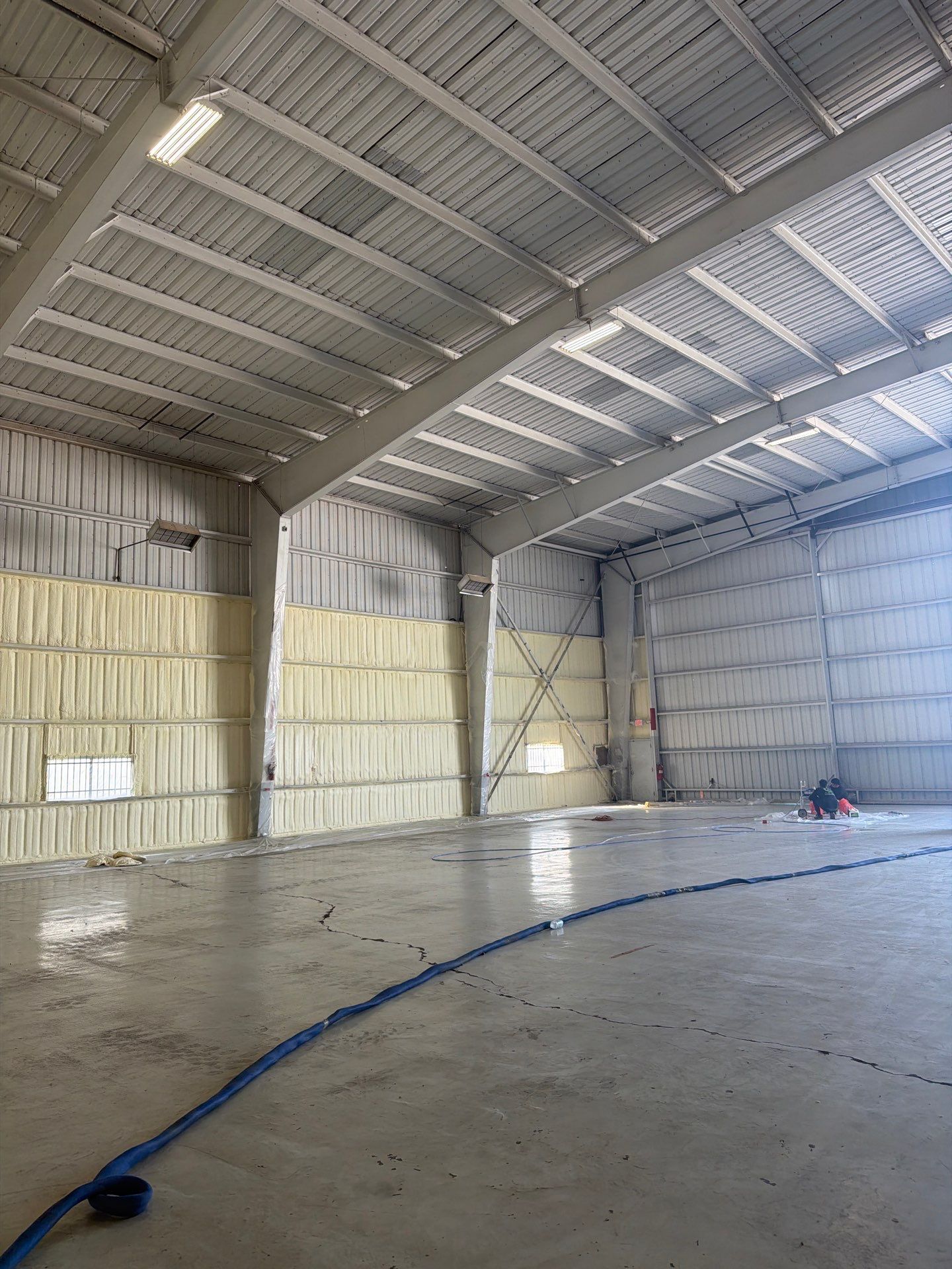 20,000 SF Airplane Hangar  by Apex Insulation Solutions