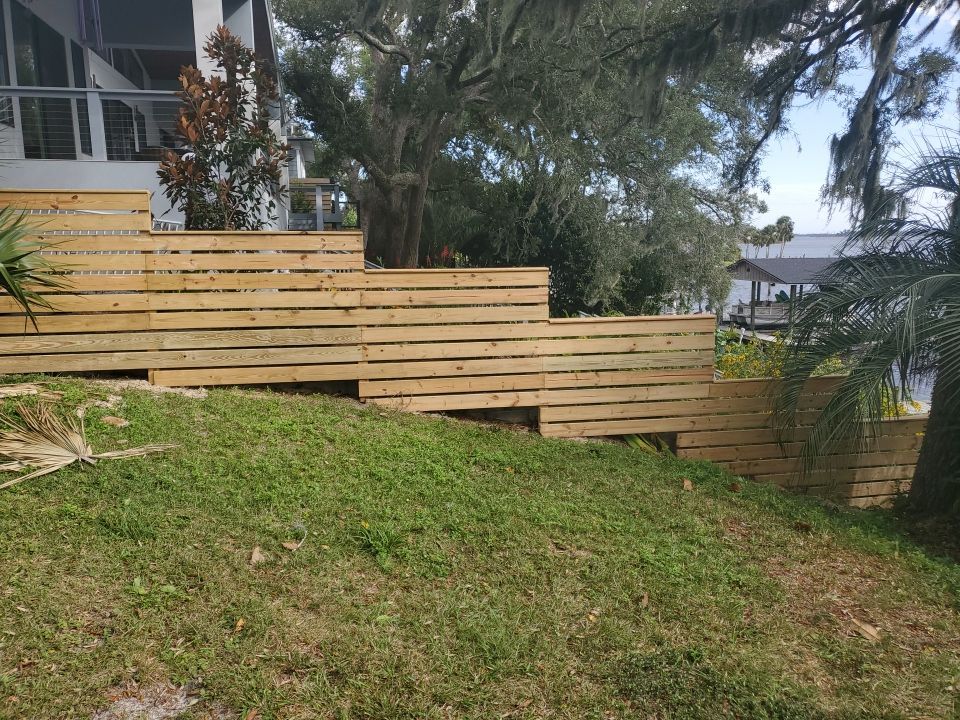 Custom Horizontal Fence  by Hip Square Fence Inc.