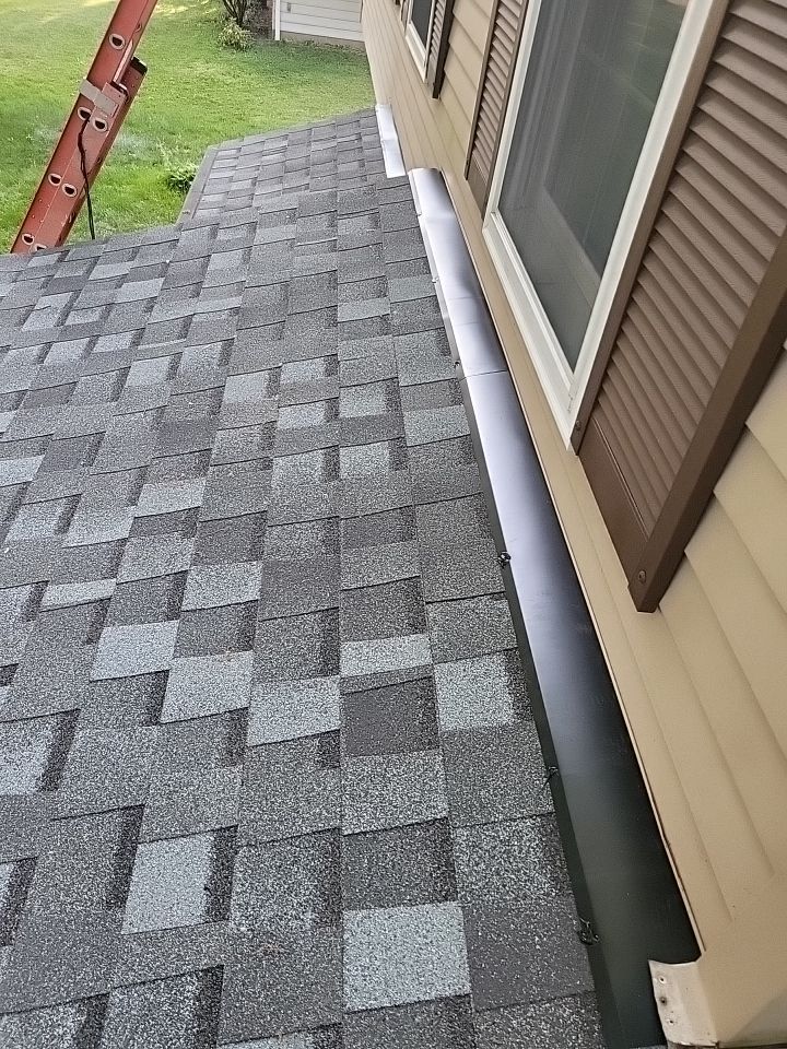 ATLAS PINNACLE COLOR: COASTAL GRANITE by Eagle Eye Roofing