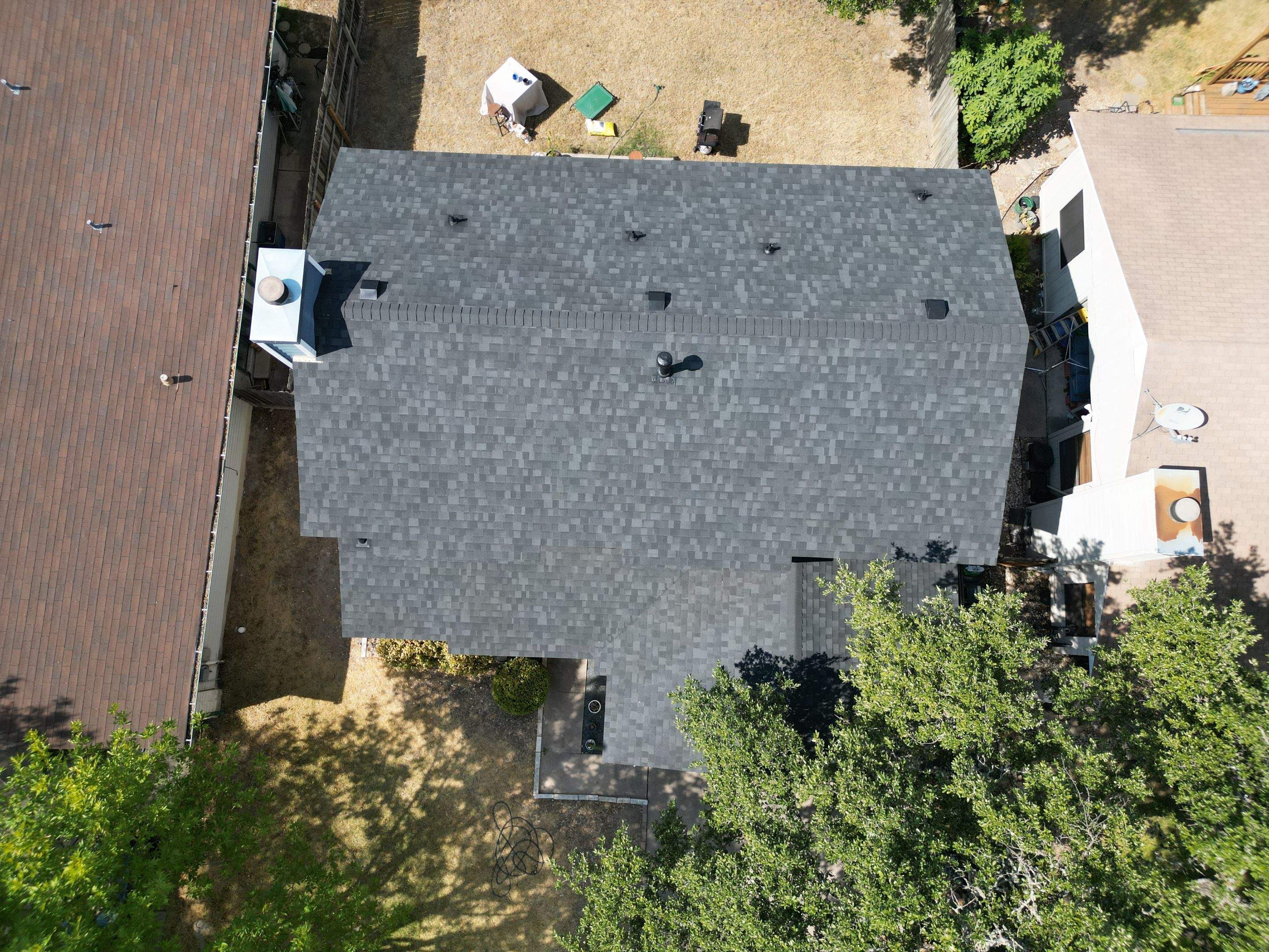Onyx Black - Owens Corning TruDefinition Duration by RoofsOnly.com