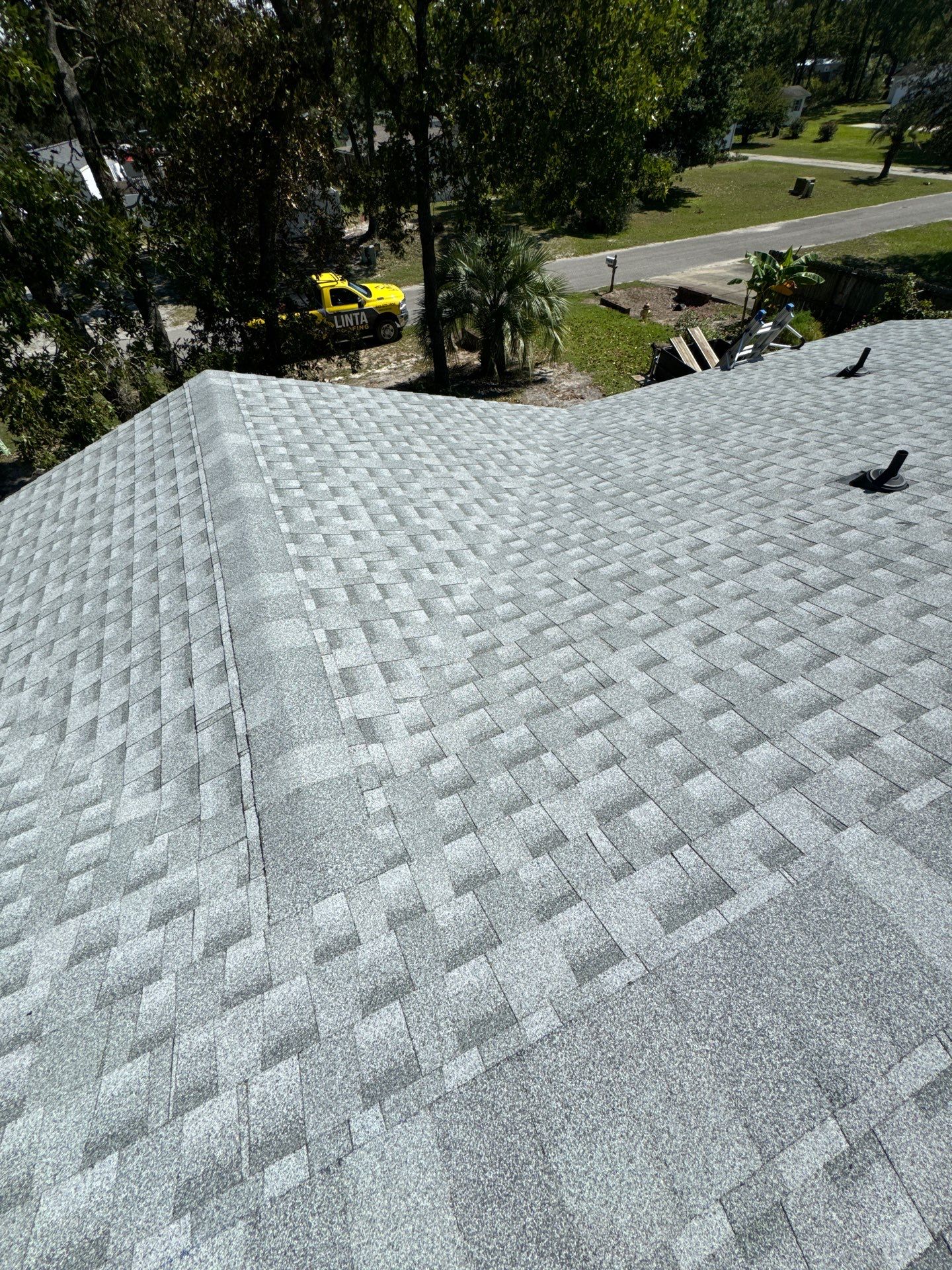 GAF HDZ - Birchwood by Linta Roofing Inc