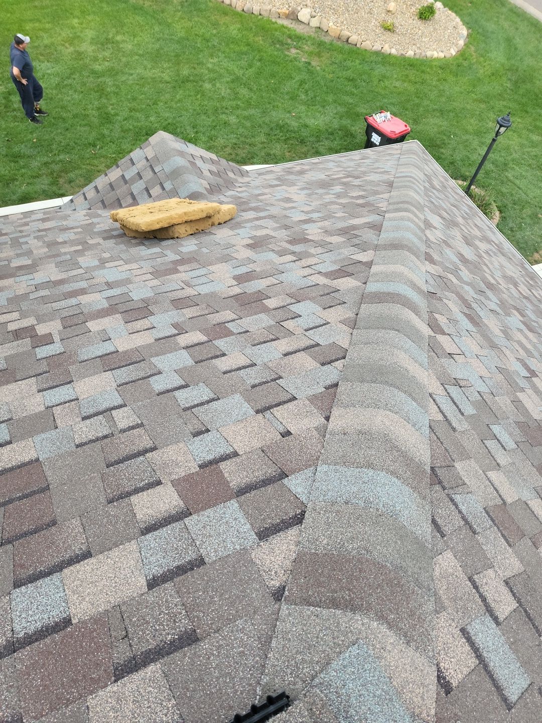 ATLAS PINNACLE COLOR: MAJESTIC SHAKE by Eagle Eye Roofing
