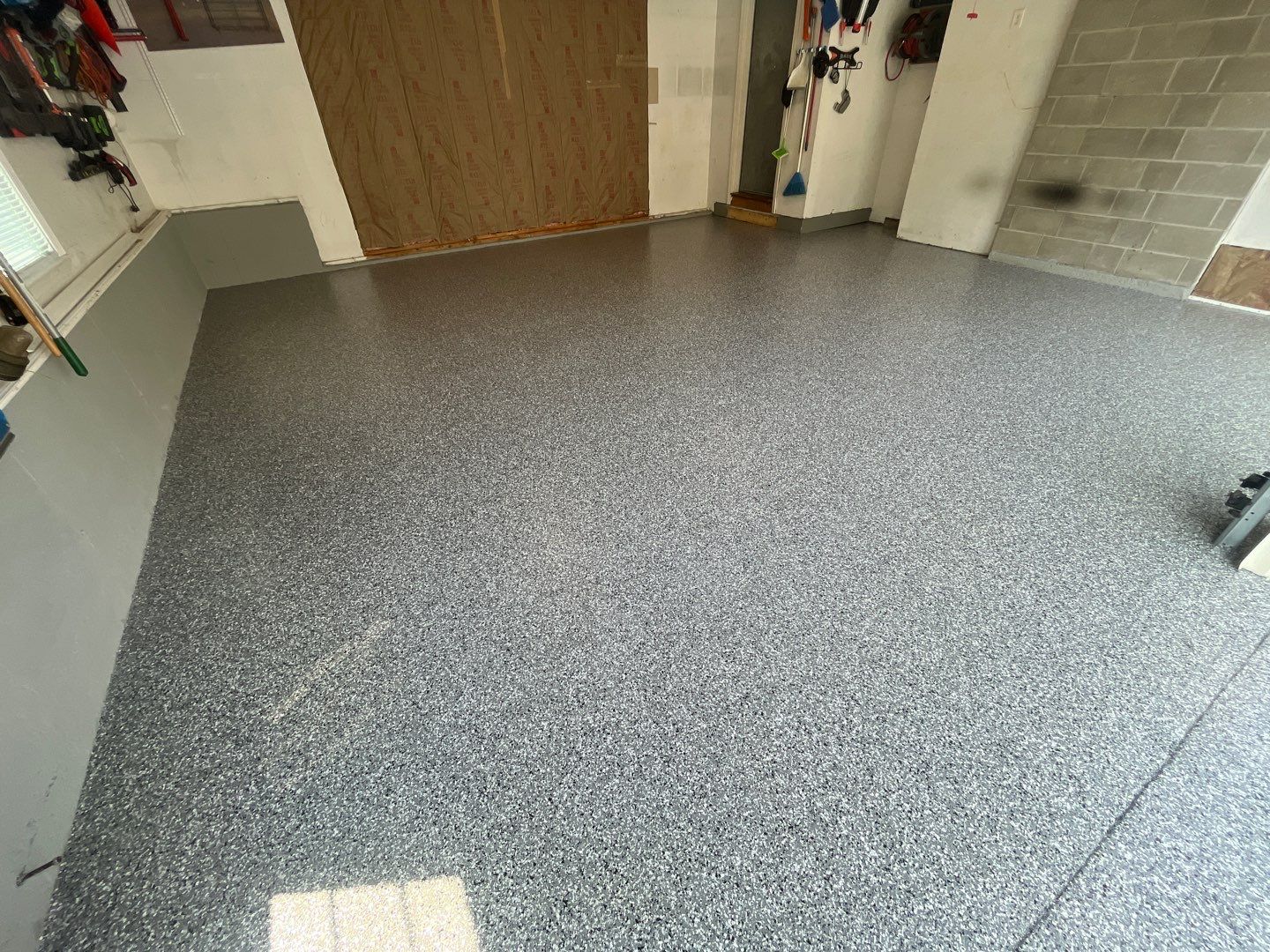 Garage in Nashua, NH 03062 by Symphony Concrete Coatings