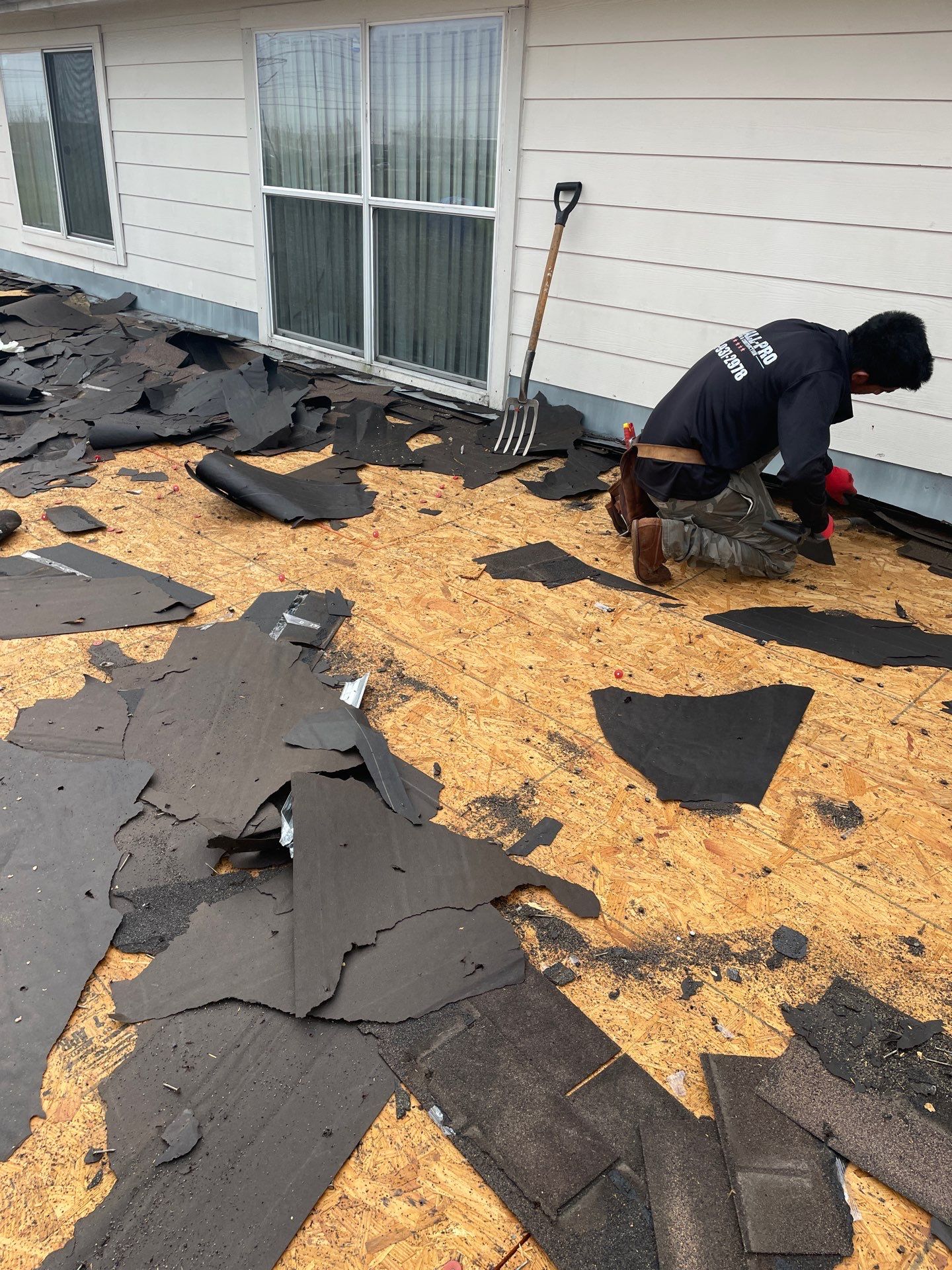 Residential Roofing Installation using Owen's Corning Duration (Lifetime) Shingles by Roof Repair Company