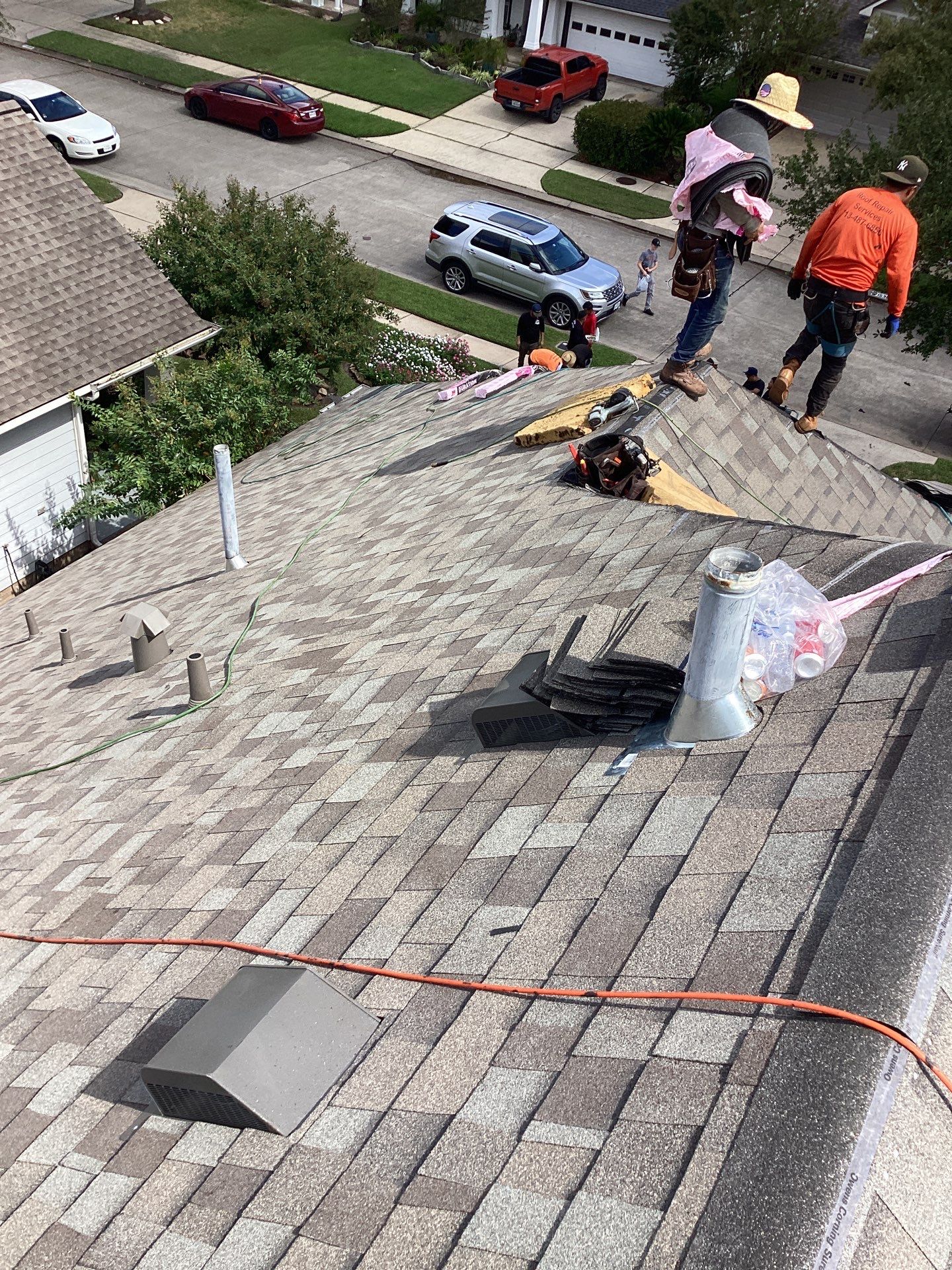 Residential Roofing Installation using Owen's Corning Duration (Lifetime) Shingles by Roof Repair Company