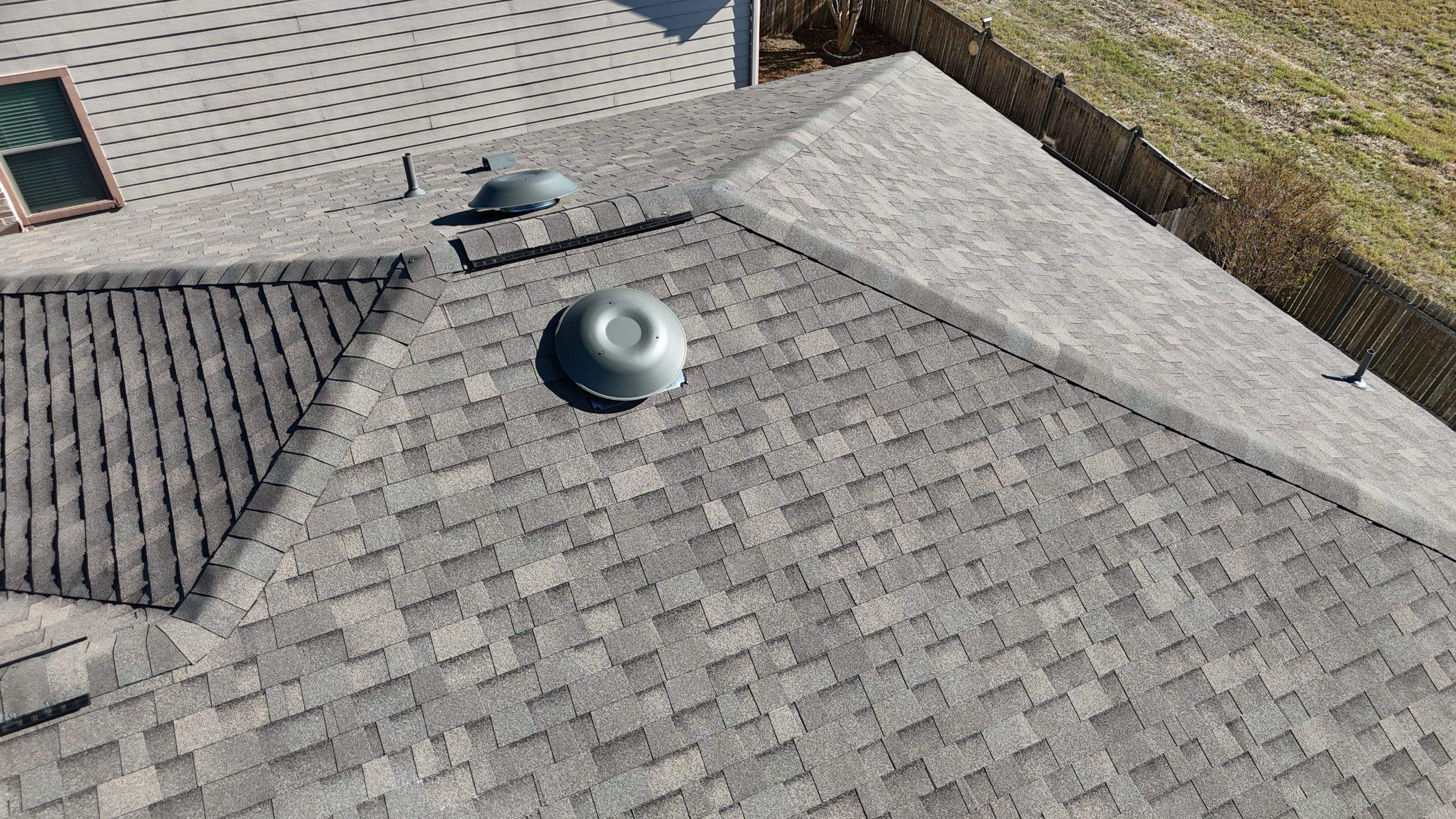 Weathered Wood - Malarkey Vista by RoofsOnly.com