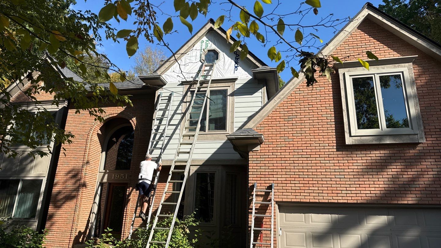 Siding Replacement using Alside S7 Cedar Mill Grain Cape Cod Grey by 180 Contractors