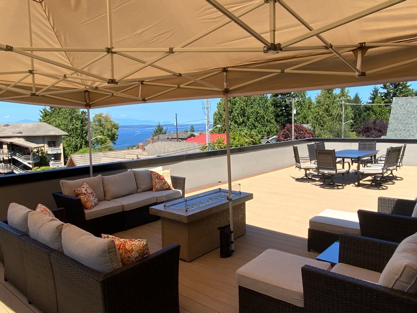 North Admiral Rooftop by Alki deck builders 
