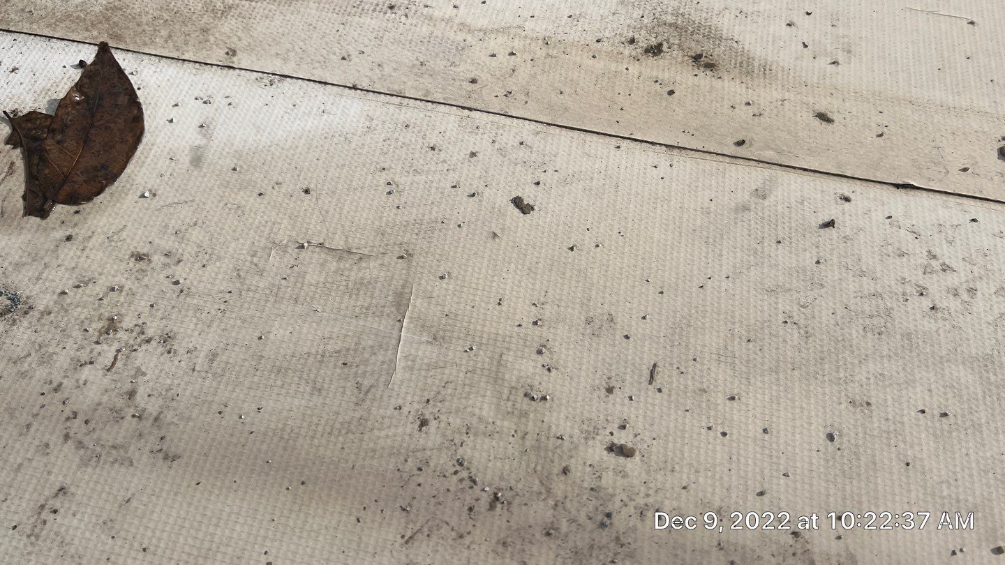 TPO single-ply roofing system using GAF by Straight Edge Roofing Inc