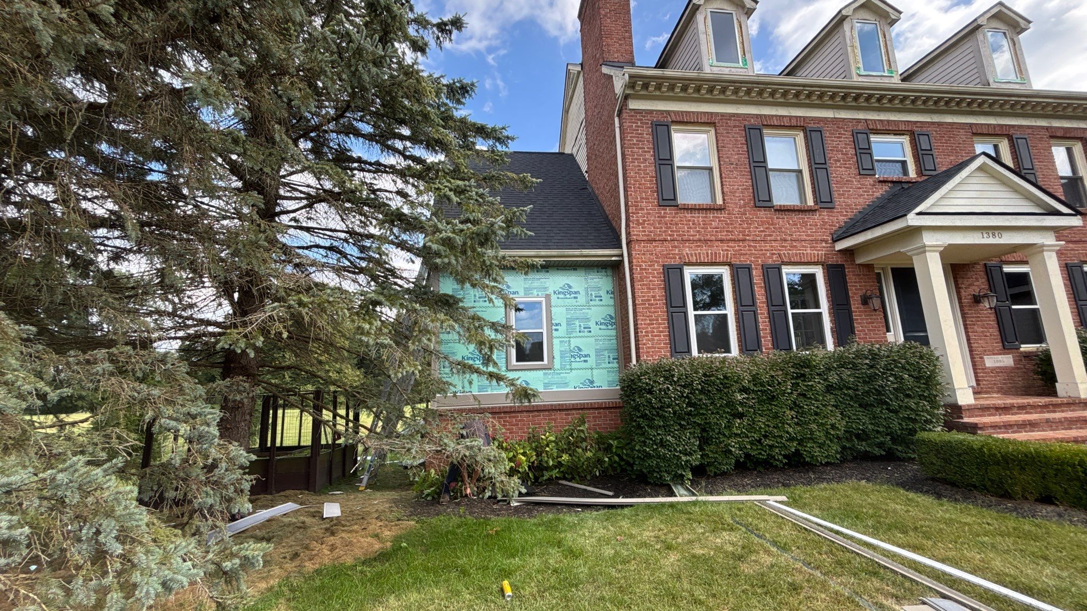 Siding Replacement using Alside S7 Cedar Mill Grain Pebble by 180 Contractors