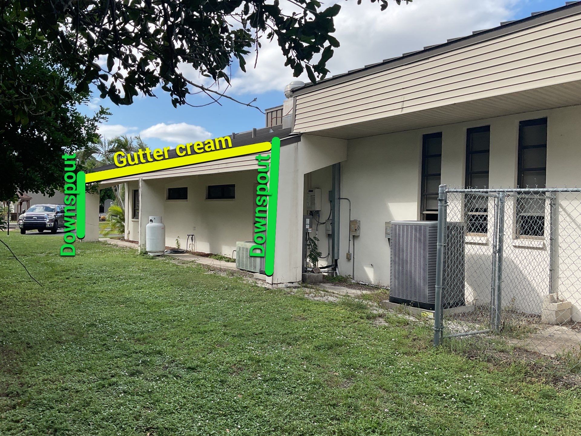 Cameo Gutters using Aluminum Seamless Gutters in Cape Coral FL by Gutter Professors