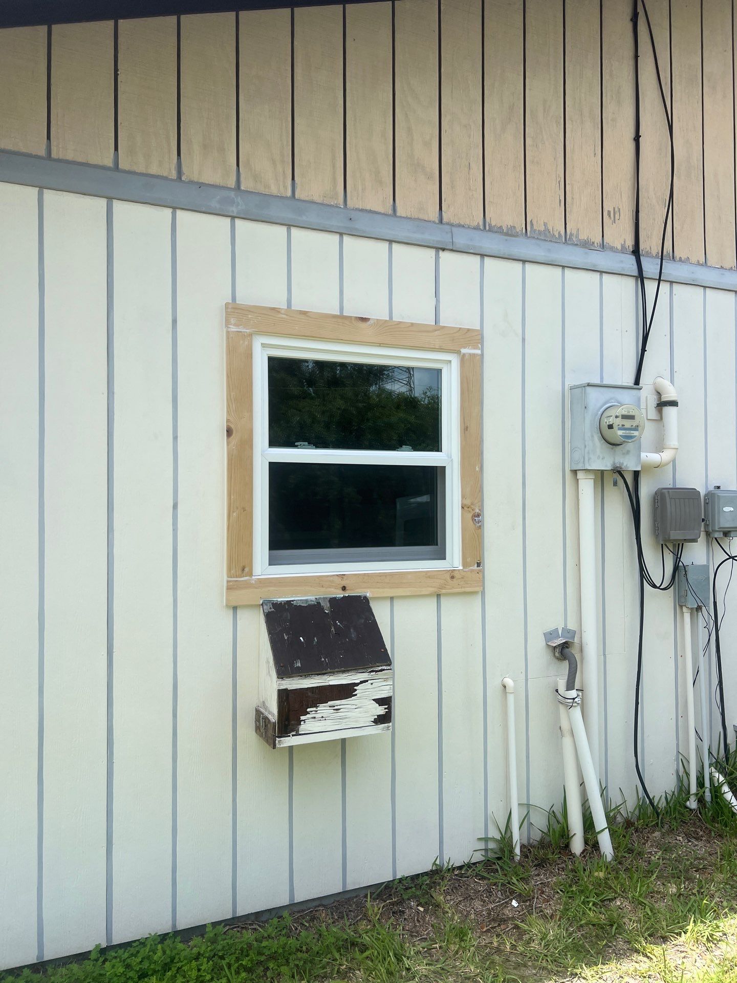Bay Bay Old Windows by Bayfront Roofing and Construction
