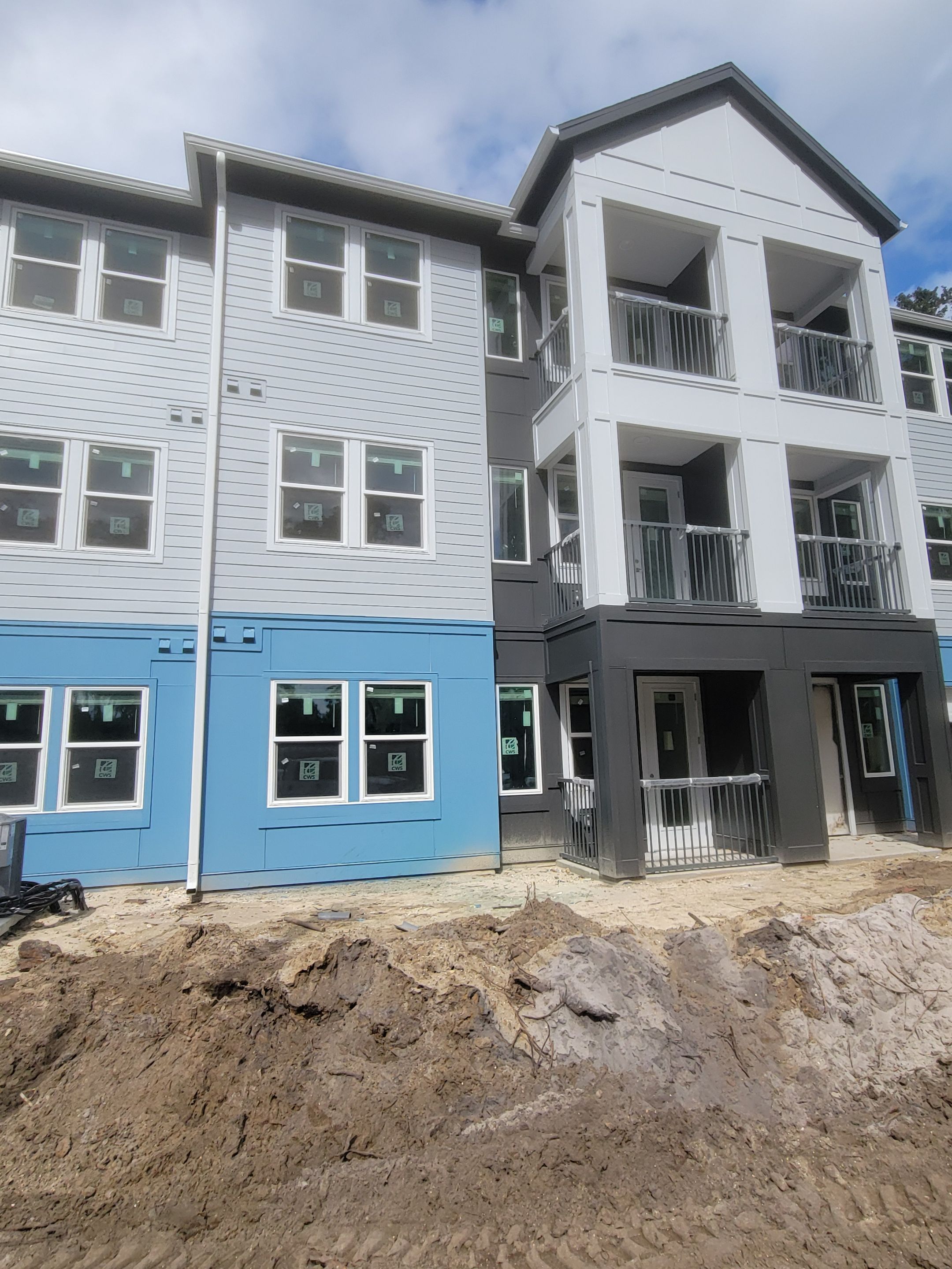 7-Inch Seamless Gutters for Large Roofs in Daytona Beach FL by Gutter Professors