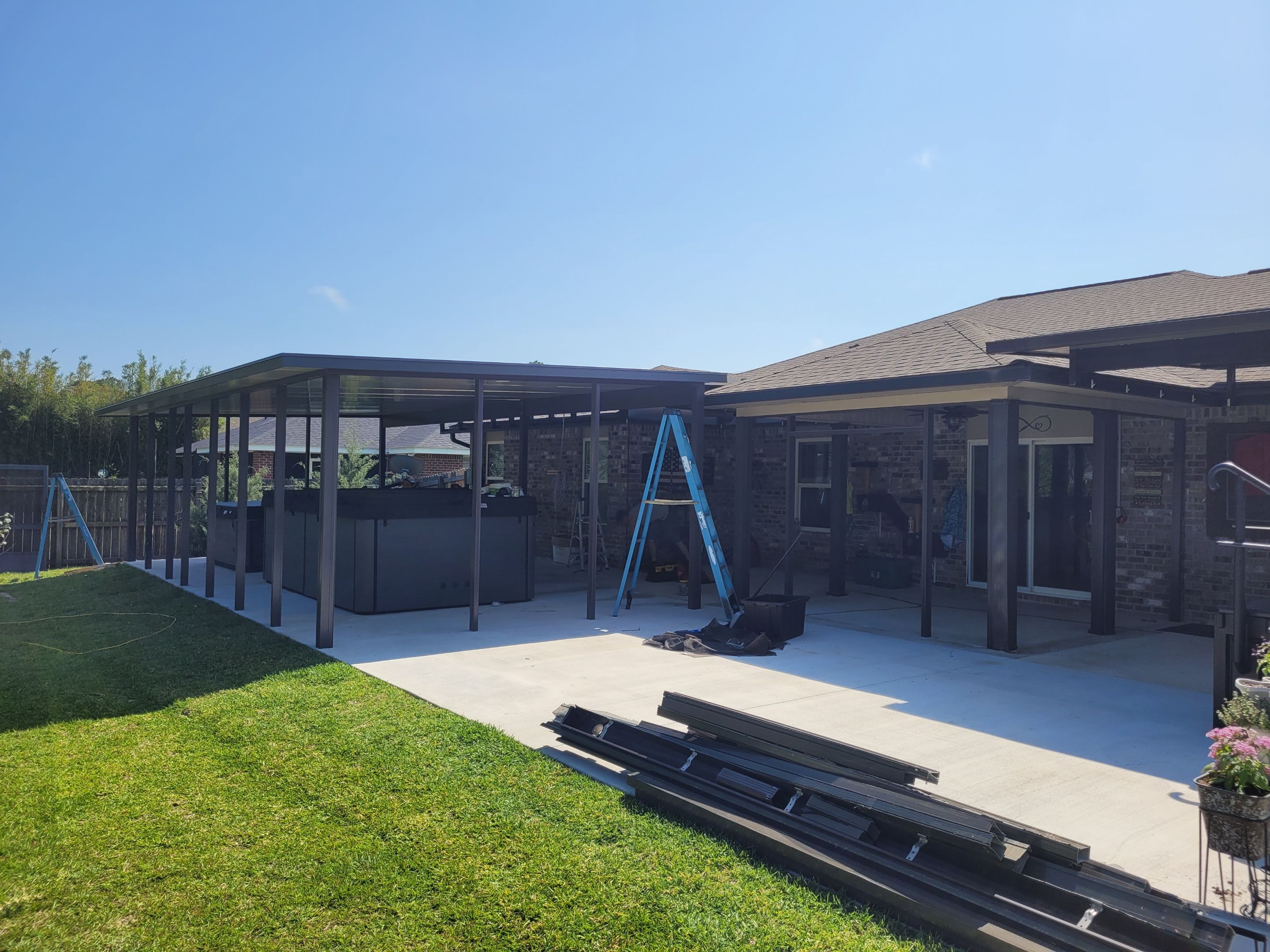 Large Screen Room & Patio Cover in Navarre by Titan Sunrooms