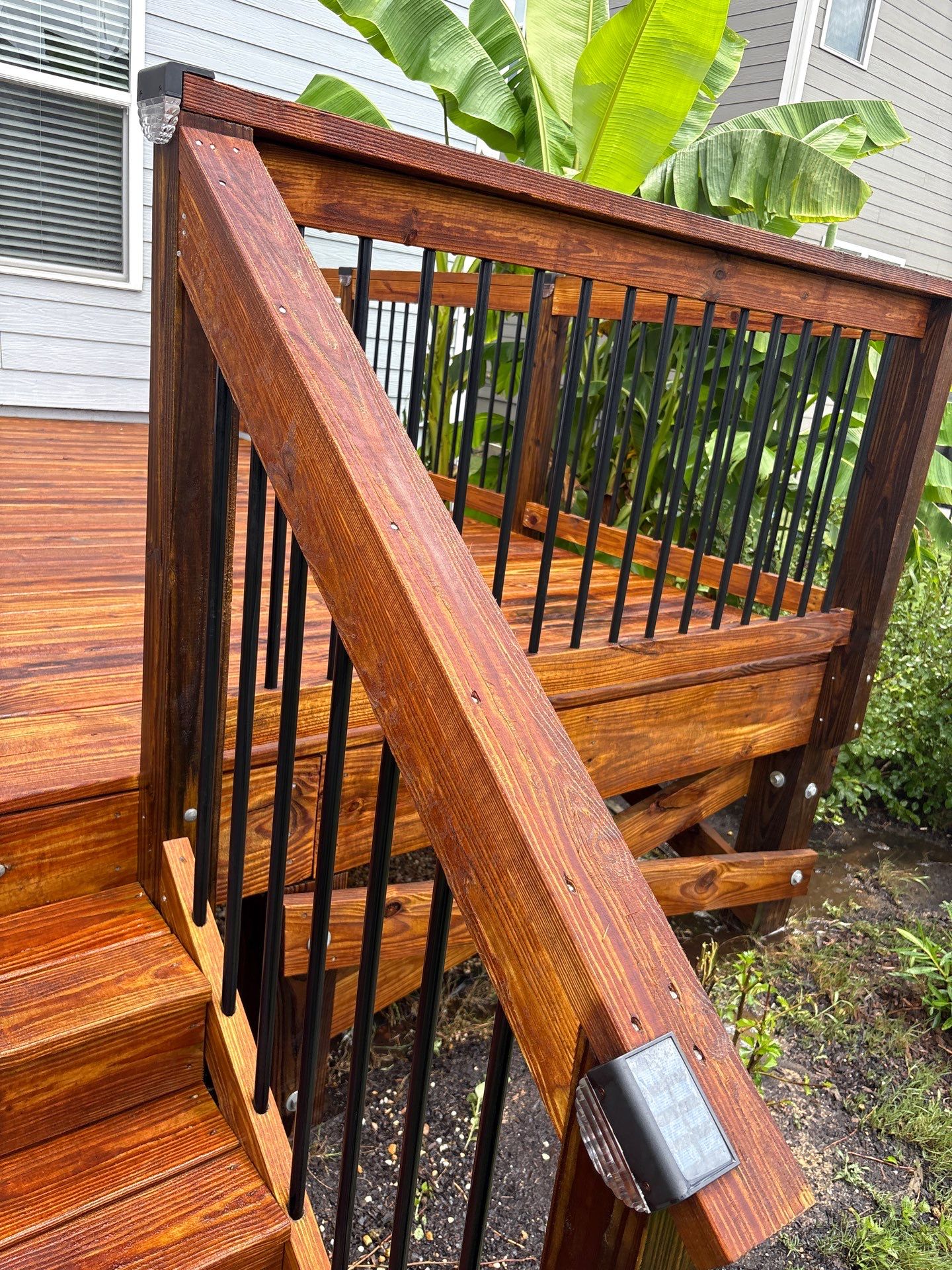 Wood Deck using Wood Sealant by DuraSeal