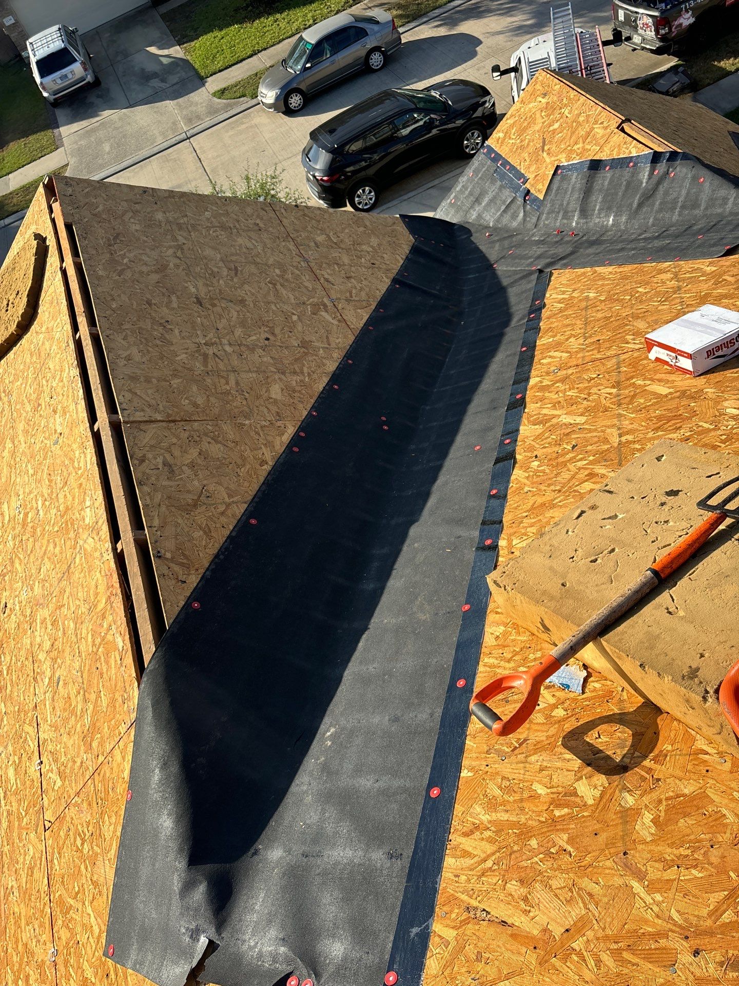 Residential Roofing Installation using Owen's Corning Duration (Lifetime) Shingles by Roof Repair Company