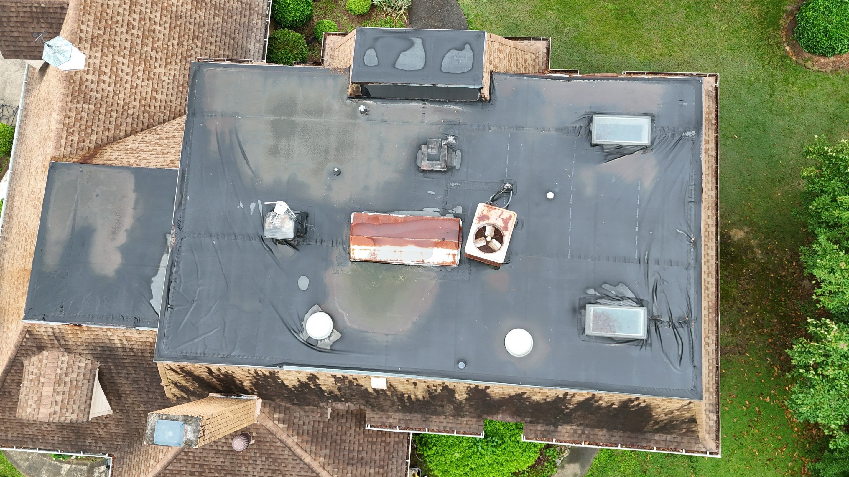 Commercial Flat Top Roof by Roof Bullies