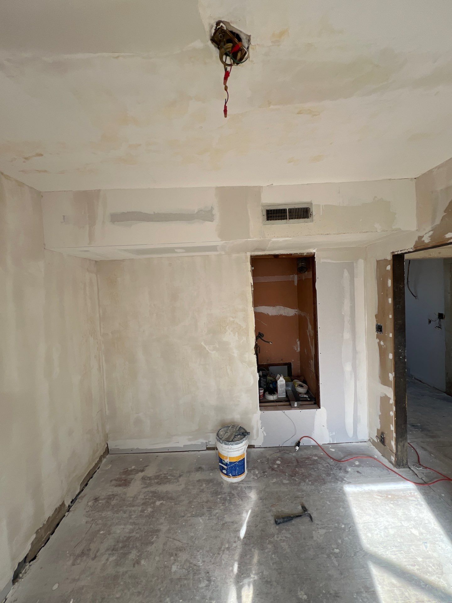 From Drab to Fab: A Spectacular Home Renovation by Castro Brothers Solutions