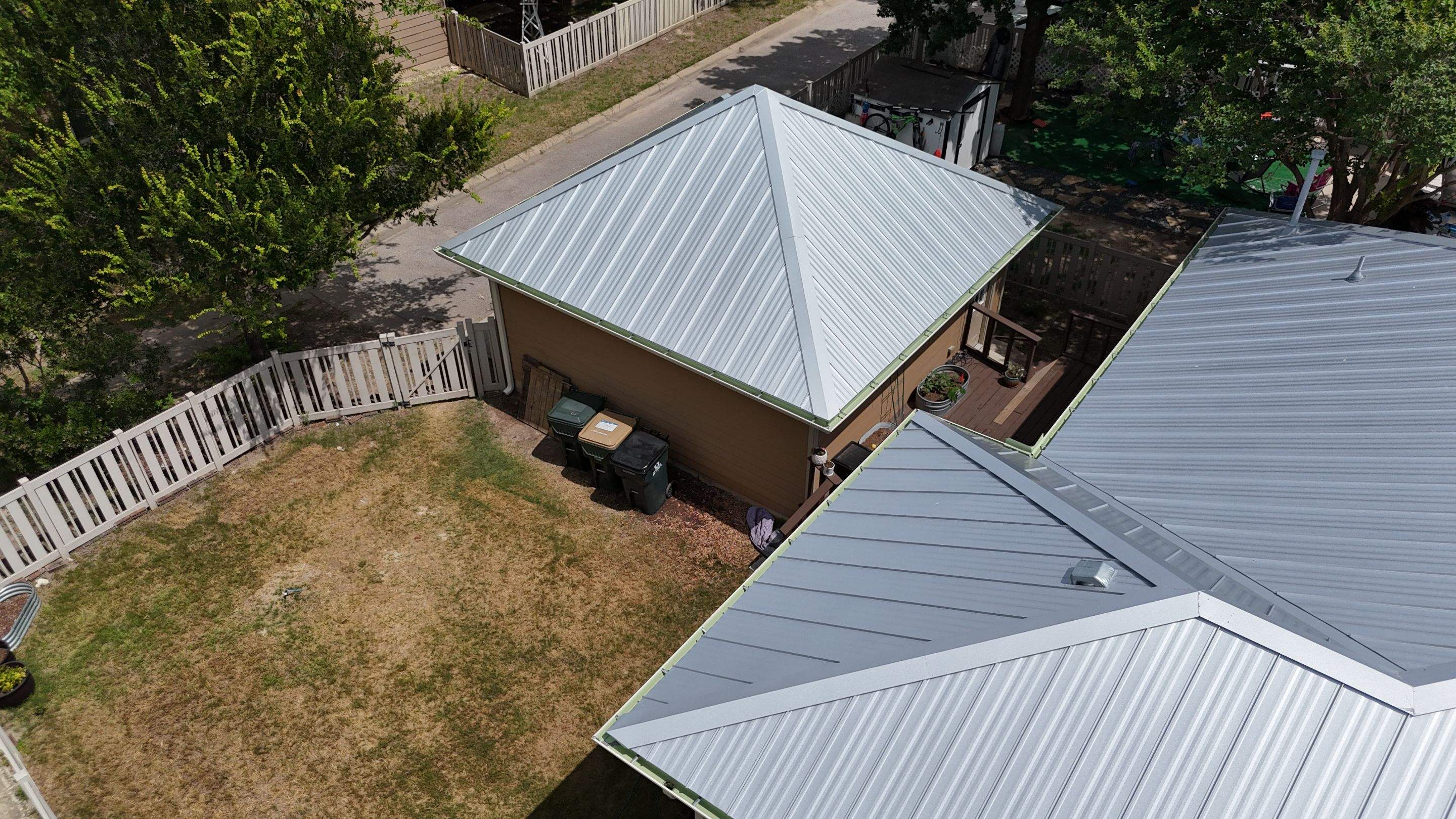 Snaplock Galvalume 24 Gauge Standing Seam - FastenerFF100 by RoofsOnly.com