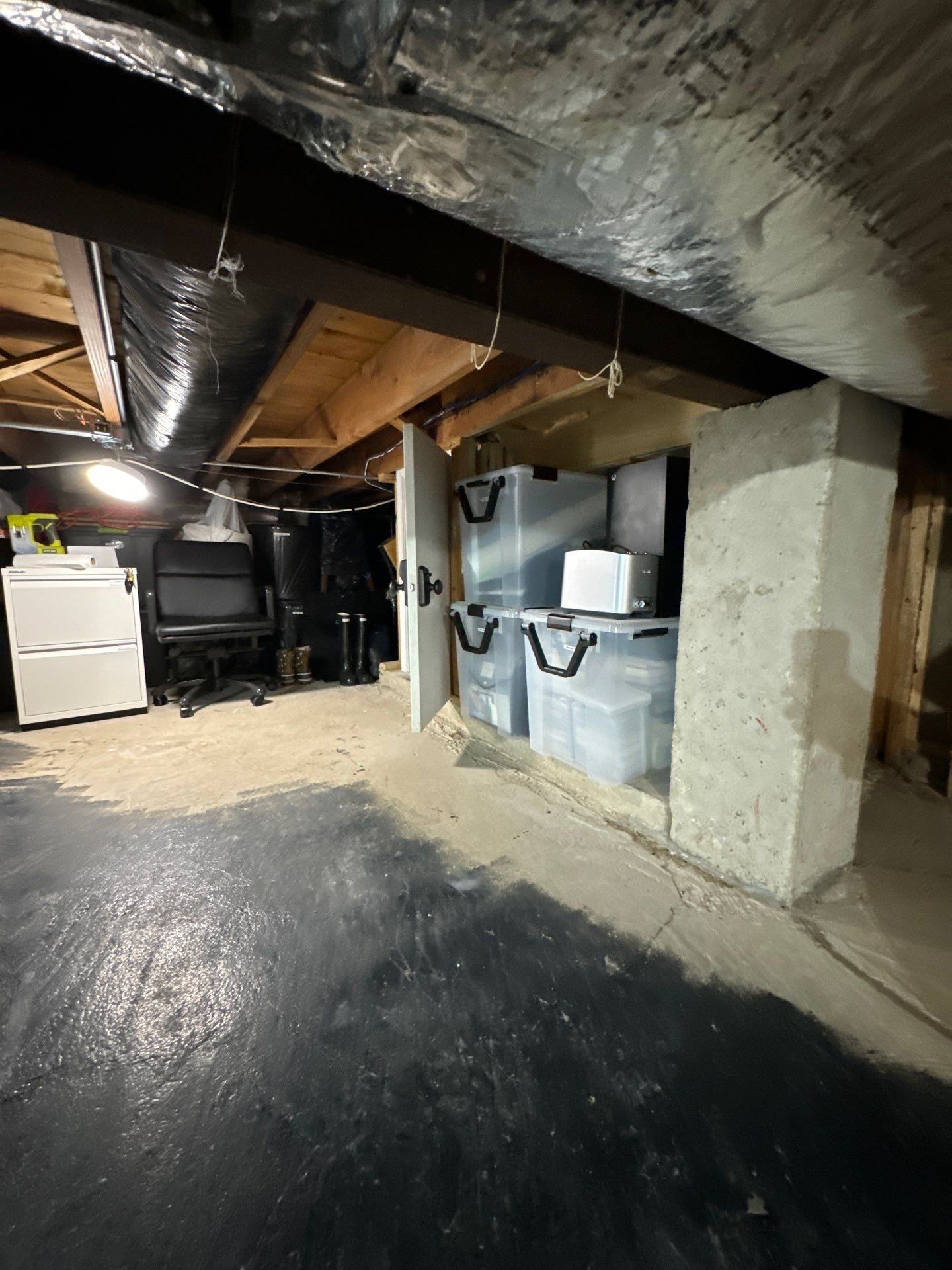 Crawlspace Sewage by Chicagoland Water Medics