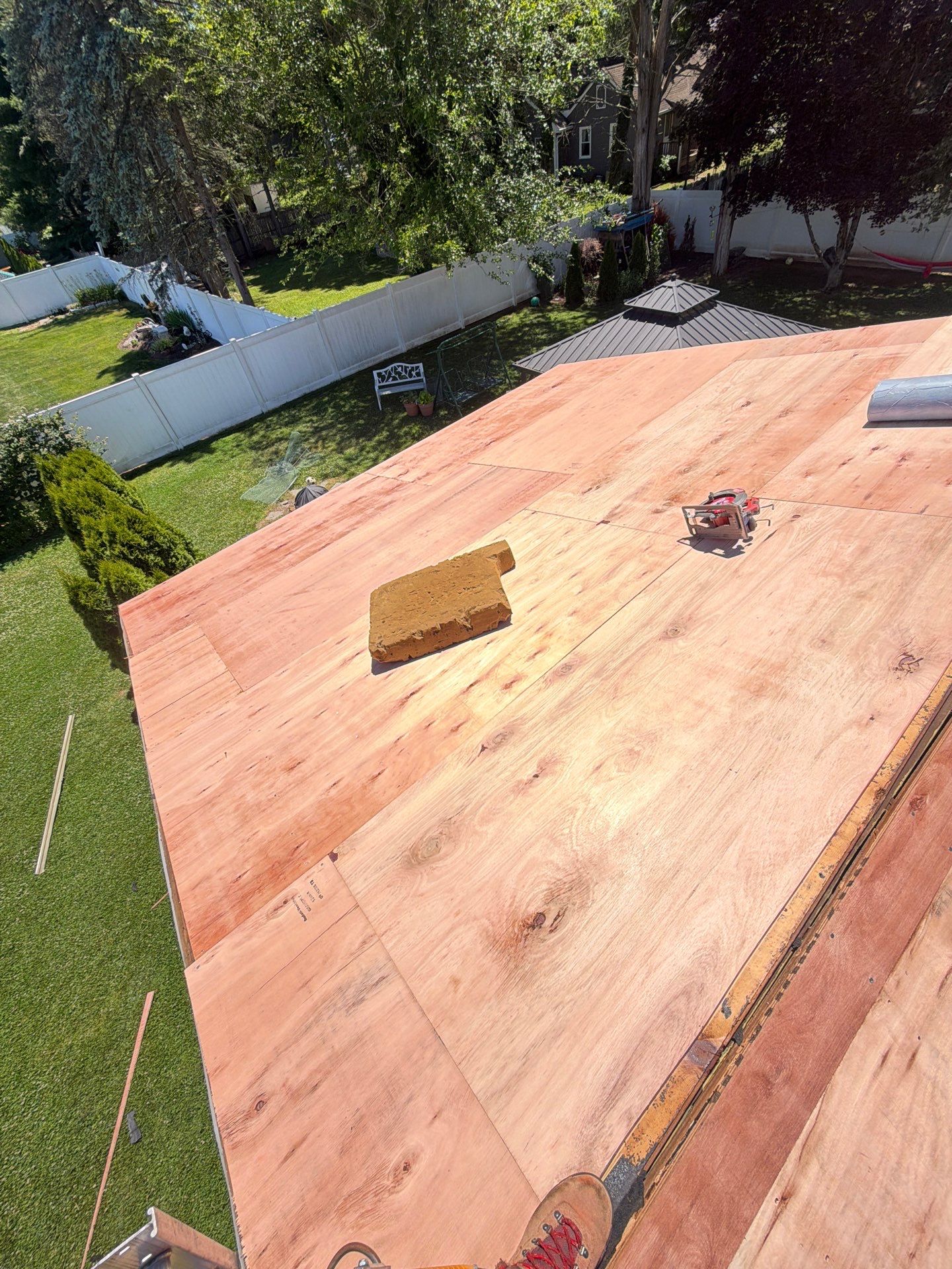 Project in Southington, CT by Elitex Roofing