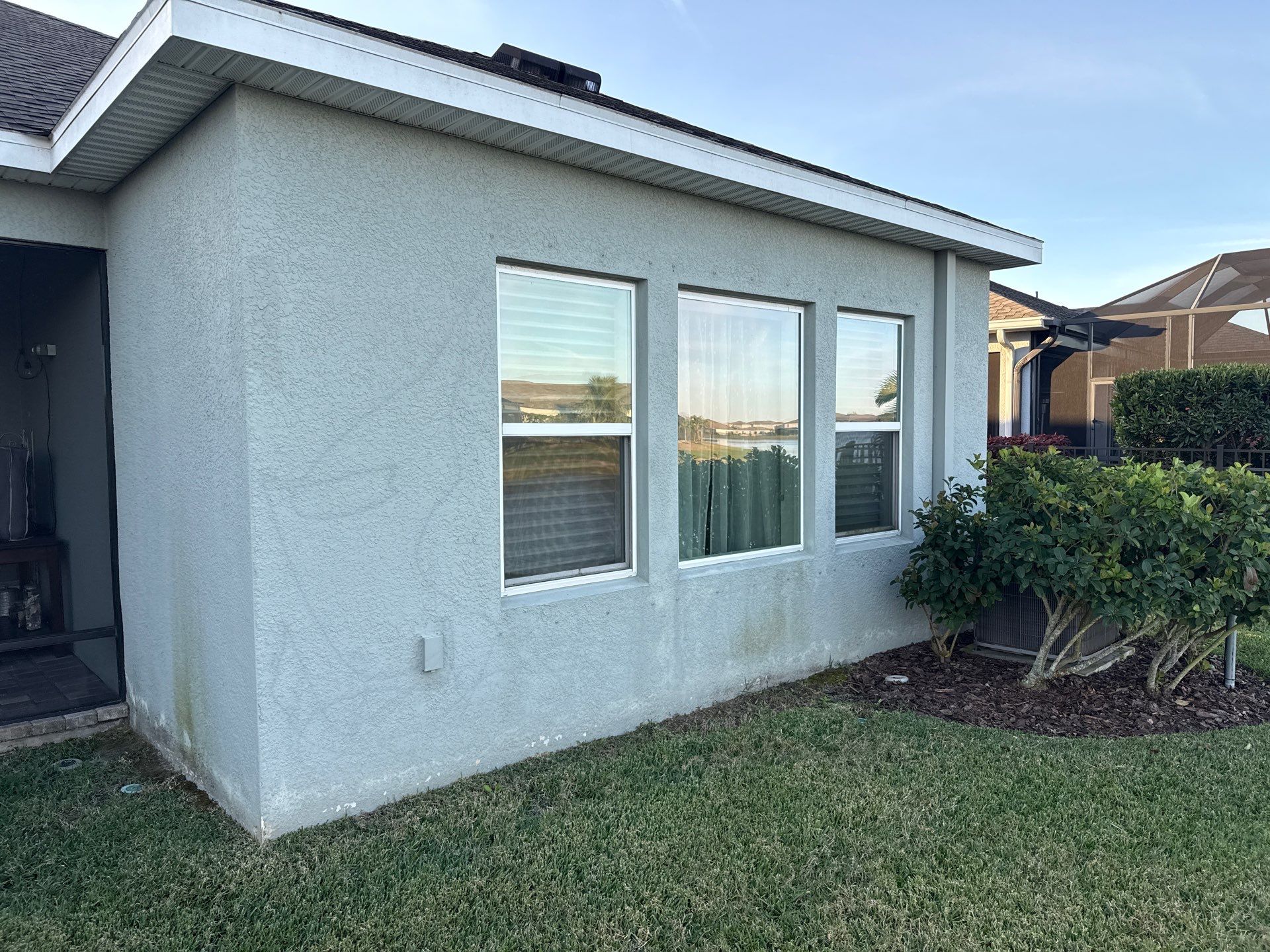 One-Story House Wash & Driveway Cleaning in Trevesta – Palmetto, FL by Sunshine AquaWash