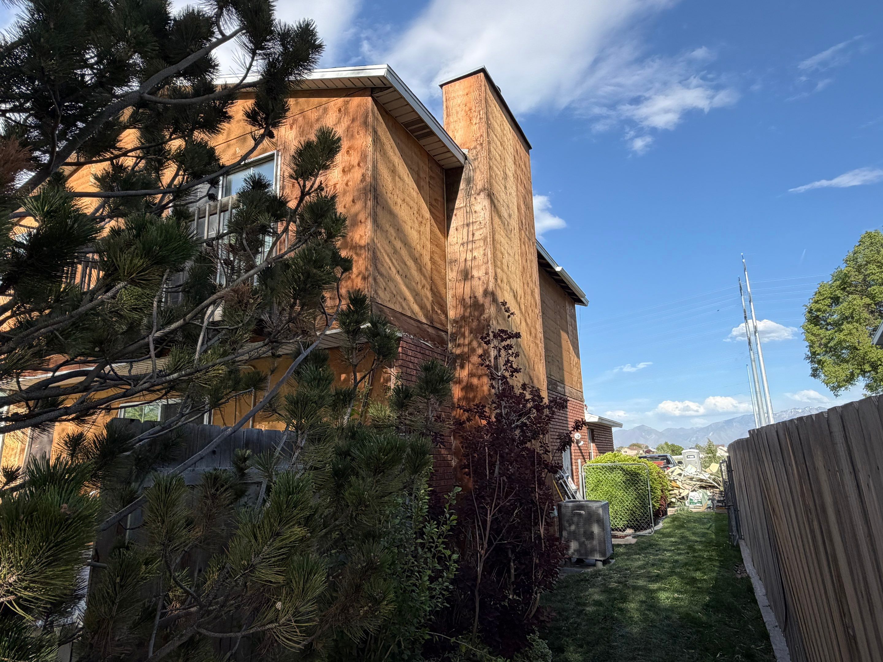 West Valley City | Aluminum to Hardie Conversion | Timber Bark & Arctic White by Ideal Siding Utah