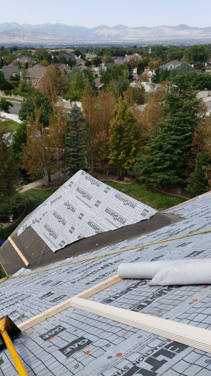 Residential Roofing Installation using GAF Glenwood Premium Shingle by The Roof Doctor