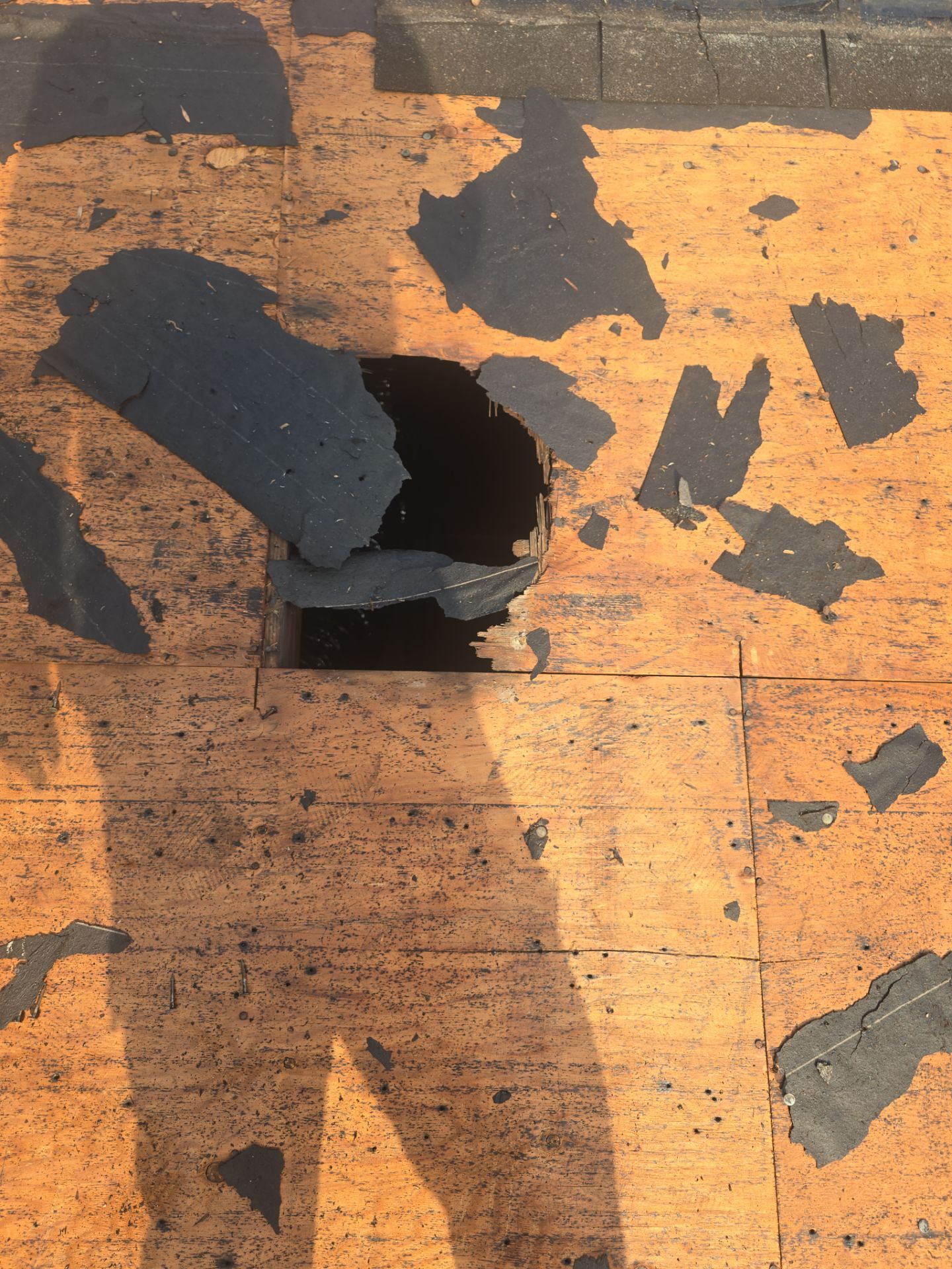Roof Replacement Houston by Roof Repair Company