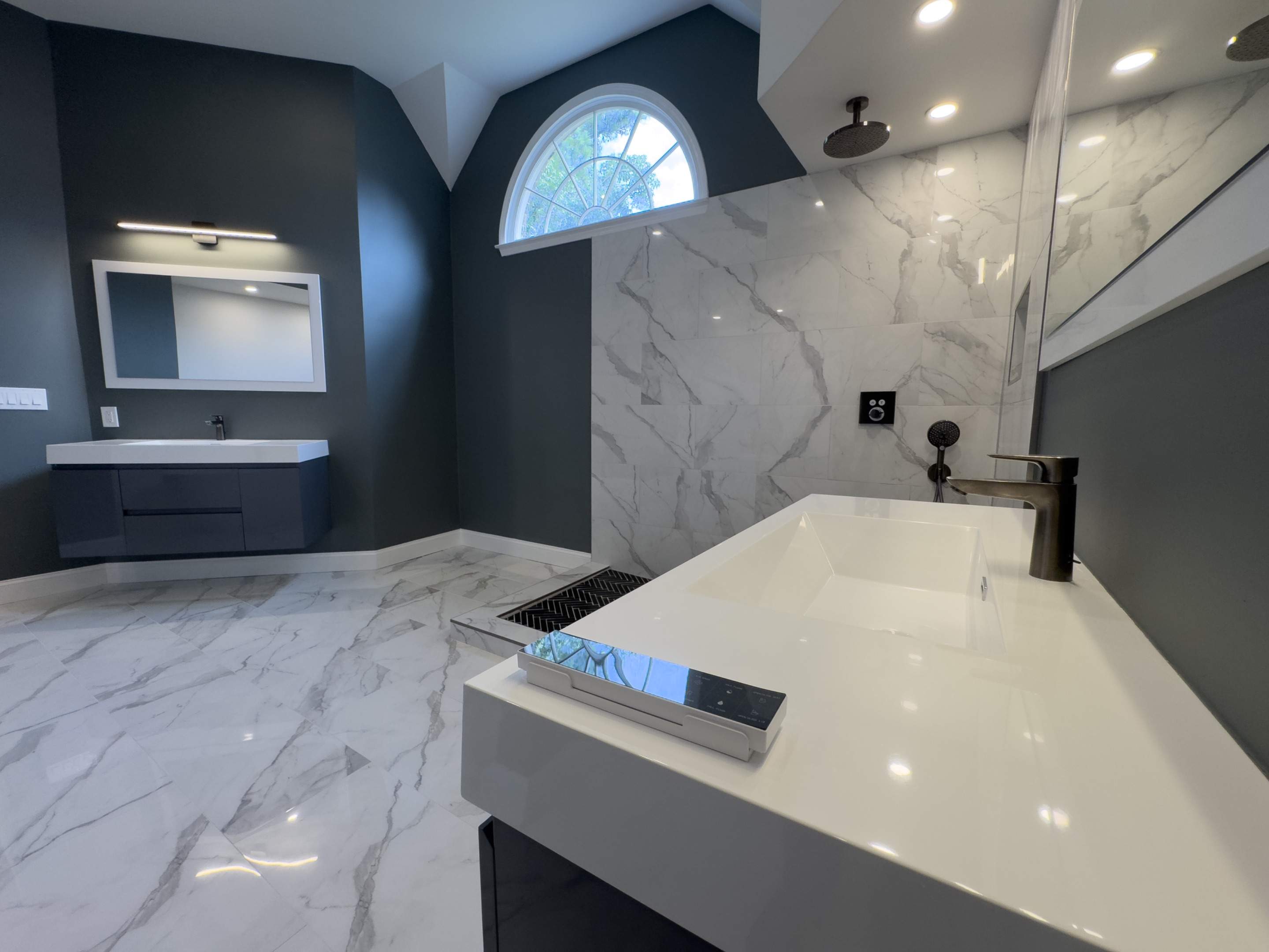 Master bathroom full remodel by Prudencio