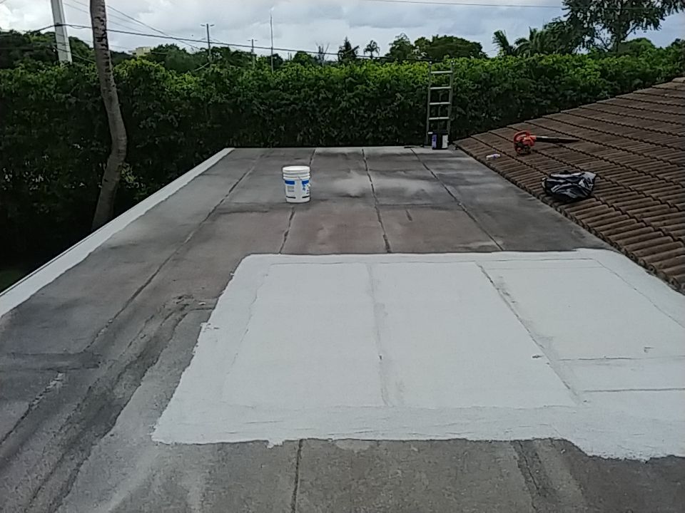 Flat Roof Leak Repair and Silicone Coating in Hollywood by Aastro Roofing