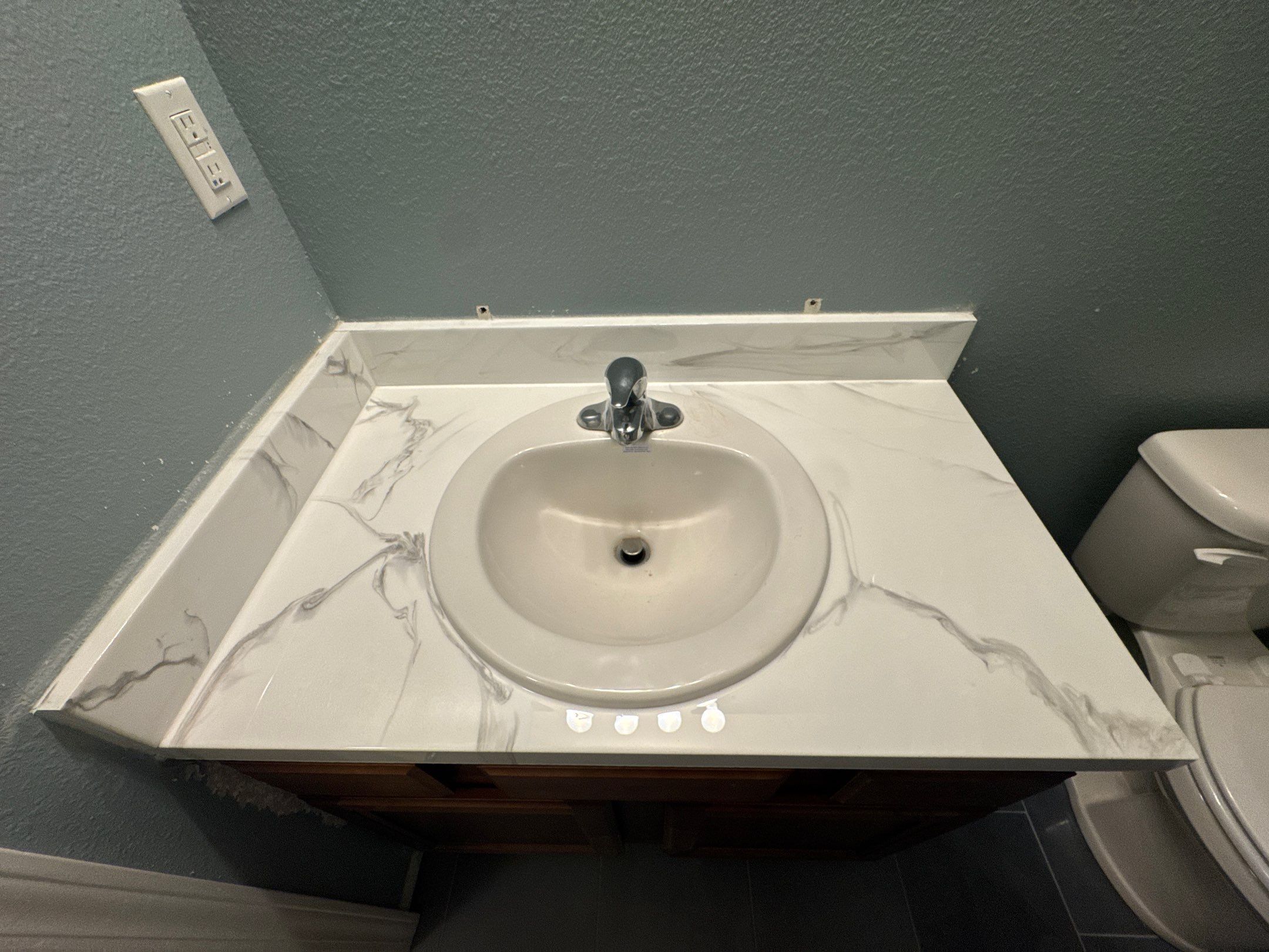 Tile Installation & Epoxy Countertop by Axtra Hand