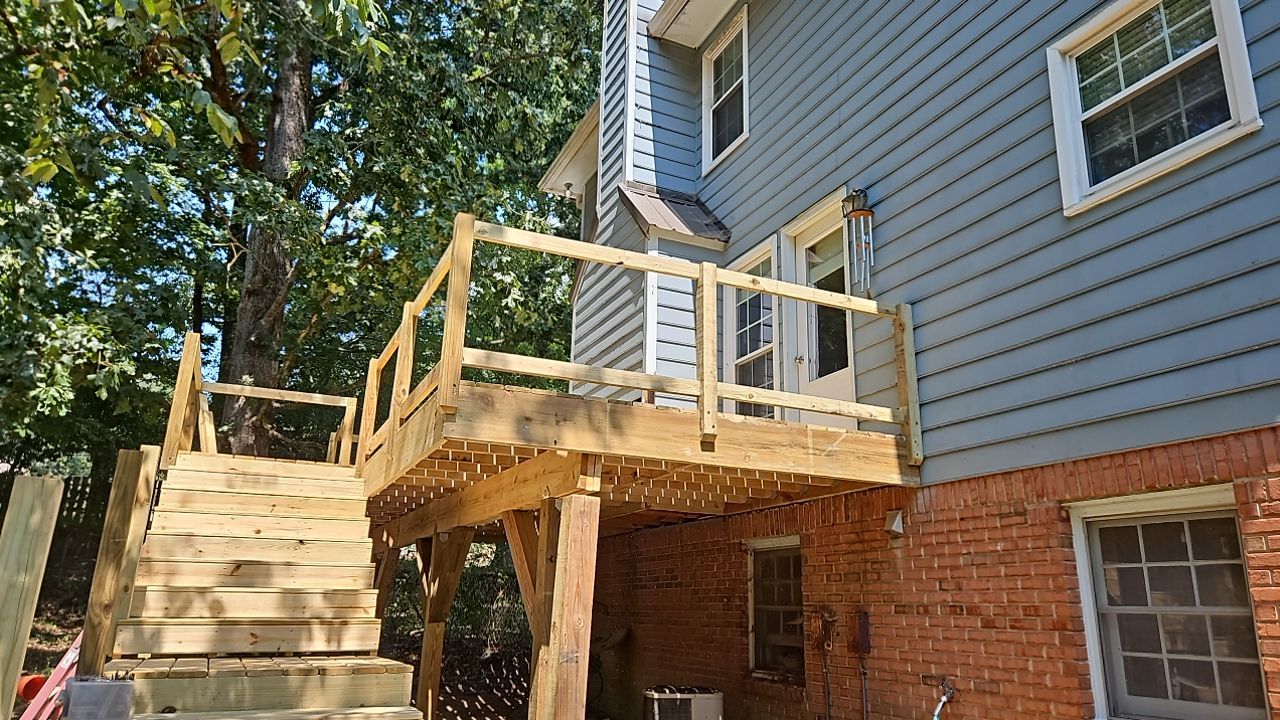 Russet Cove Circle - Deck Installation by Pillar and Pine