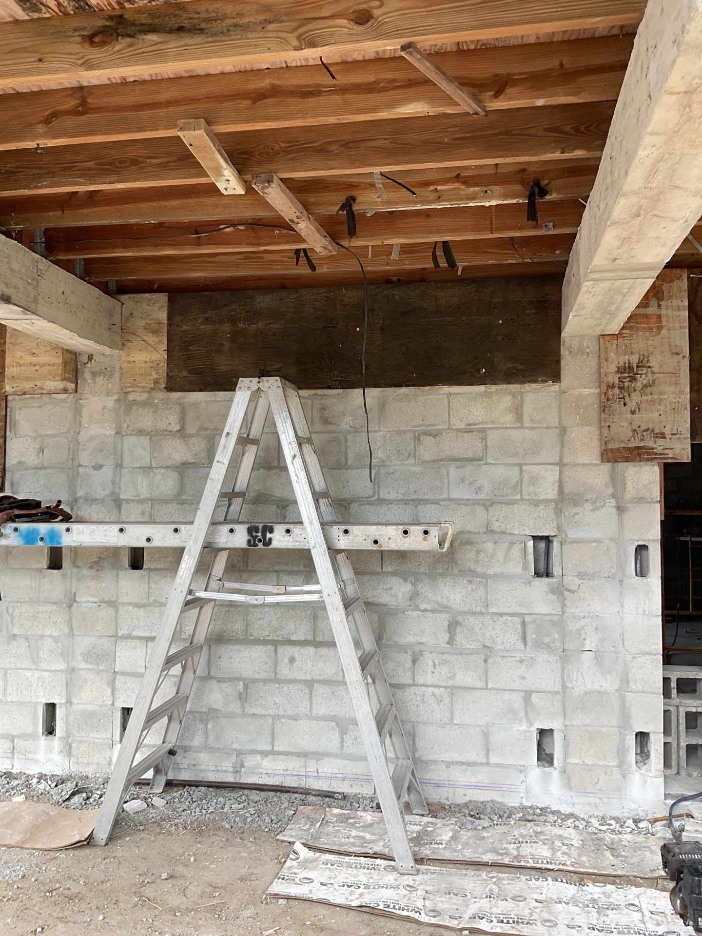 Raising a house on Sanibel Island by Southern Gulf Construction