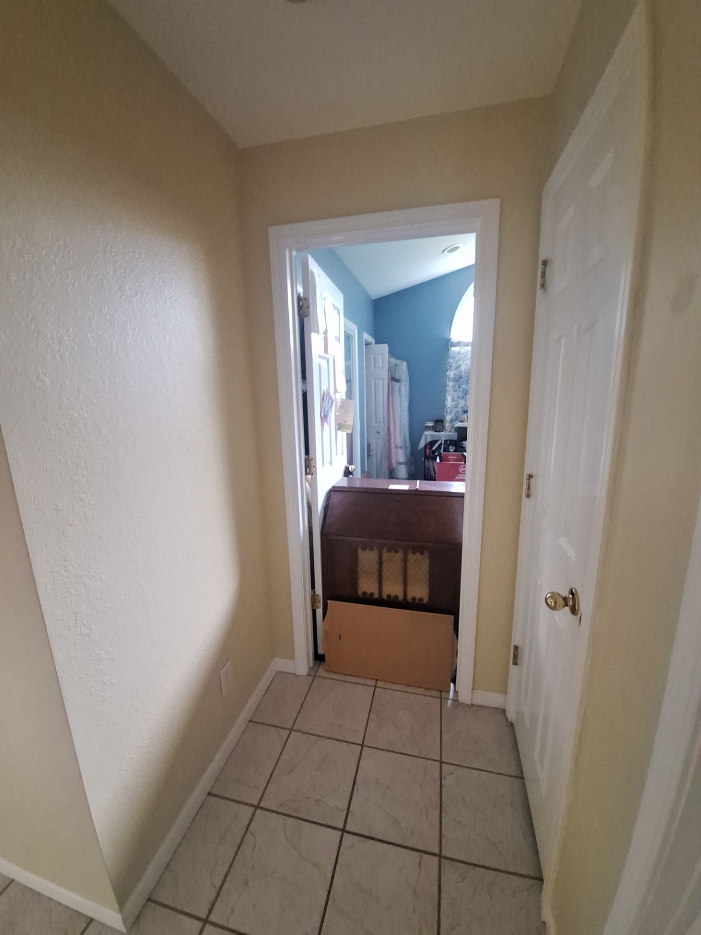 Neutral Interior Wall Repainting and Color Transformation in Whitehall Michigan by Gordon Painting