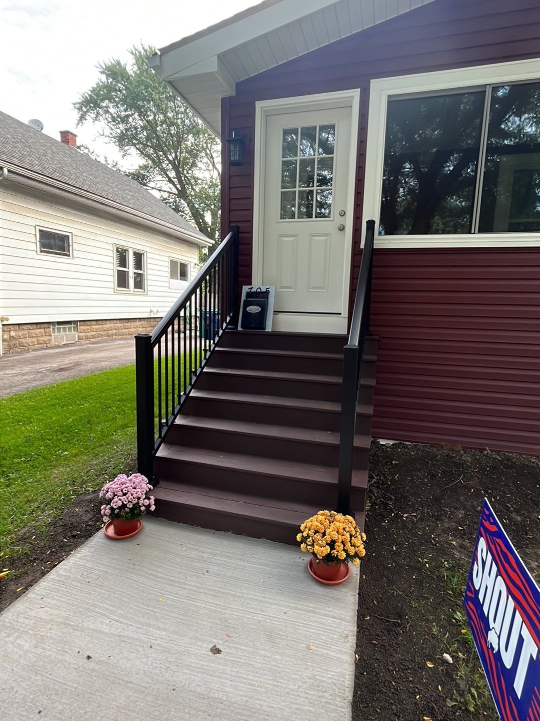 Exterior Siding and Window Replacement by Ivy Lea Construction