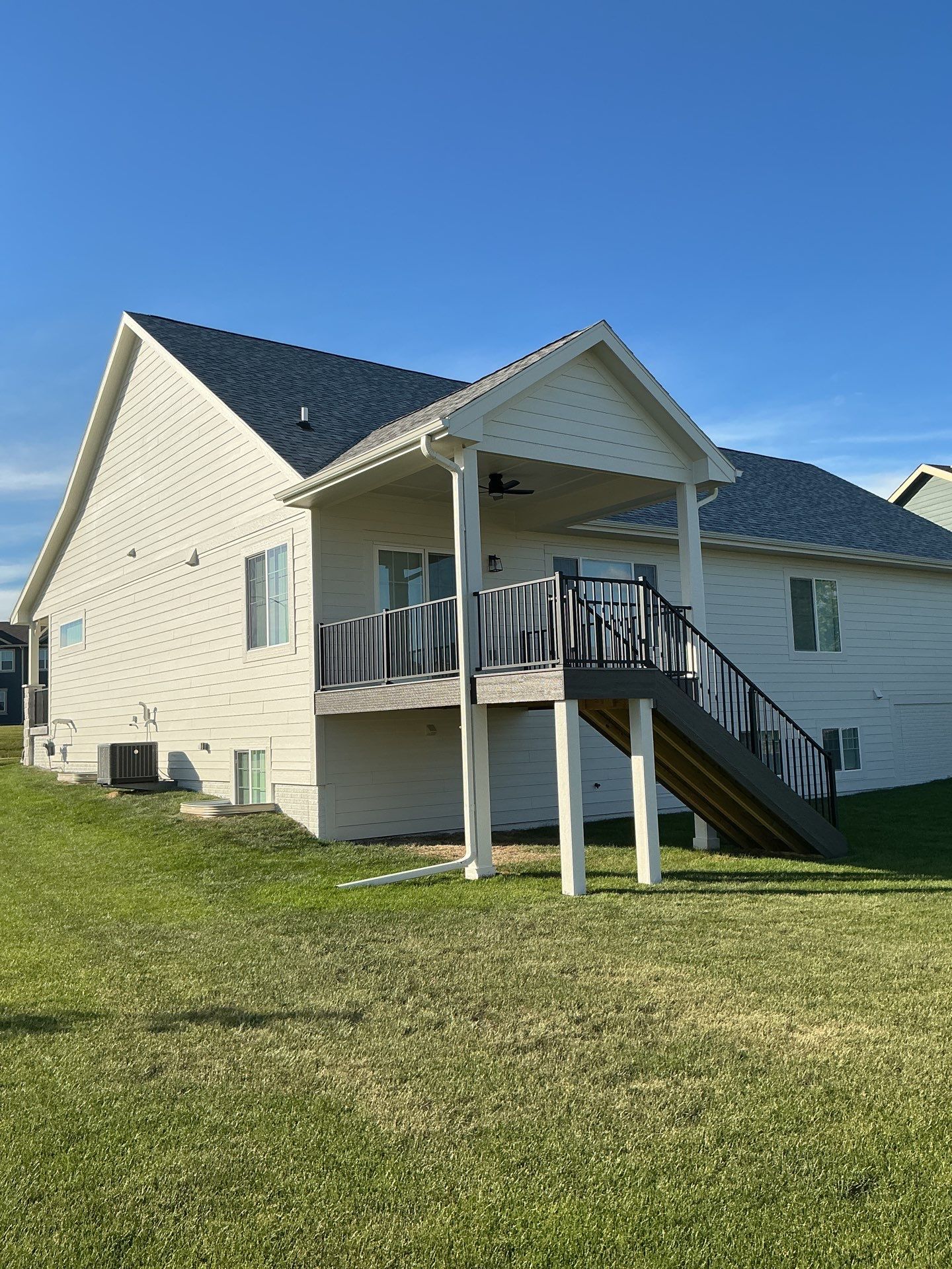 res ext repaint by Midwest Paint LLC