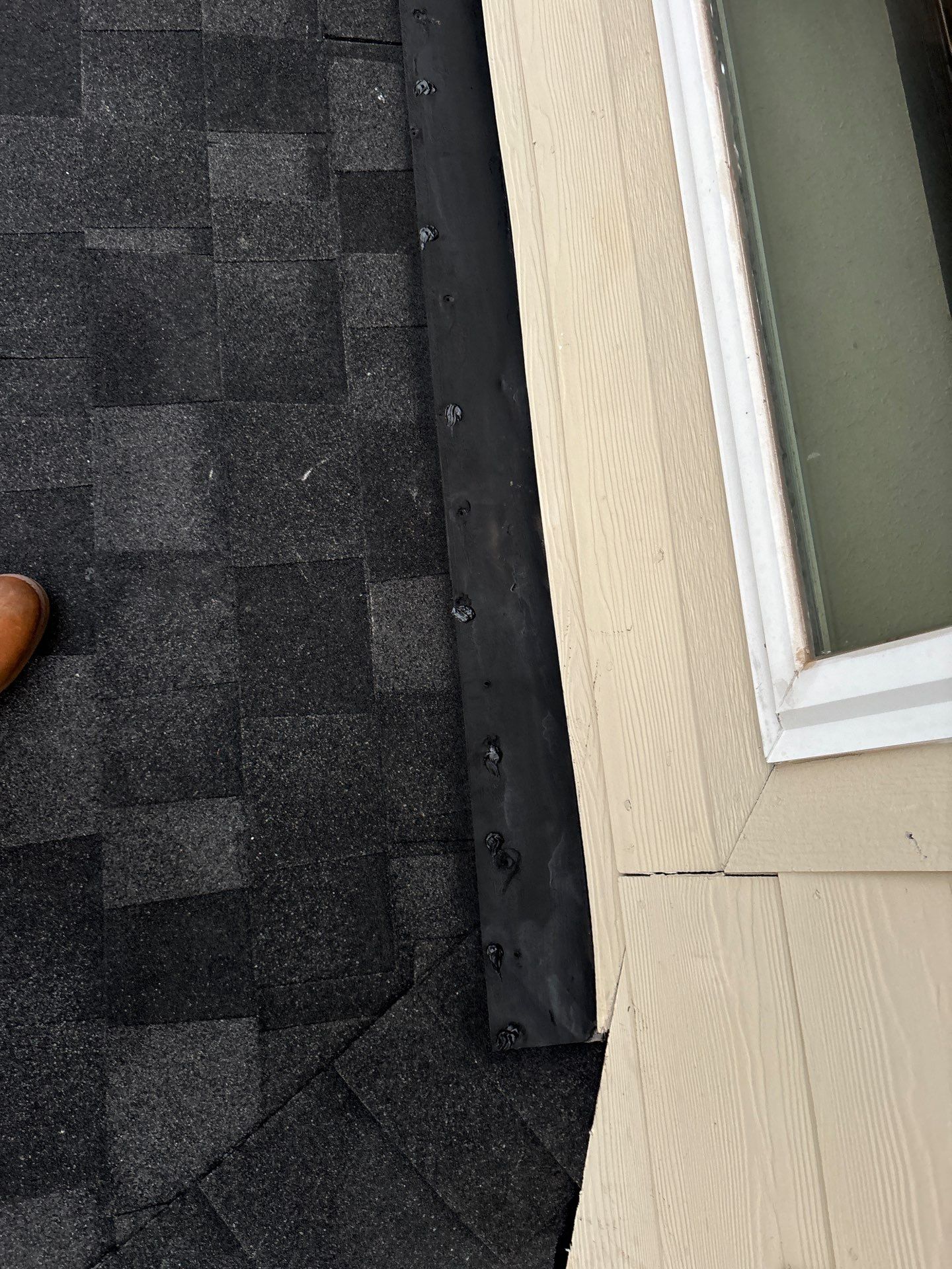 Residential Roofing Installation using Owen's Corning Duration (Lifetime) Shingles by Roof Repair Company