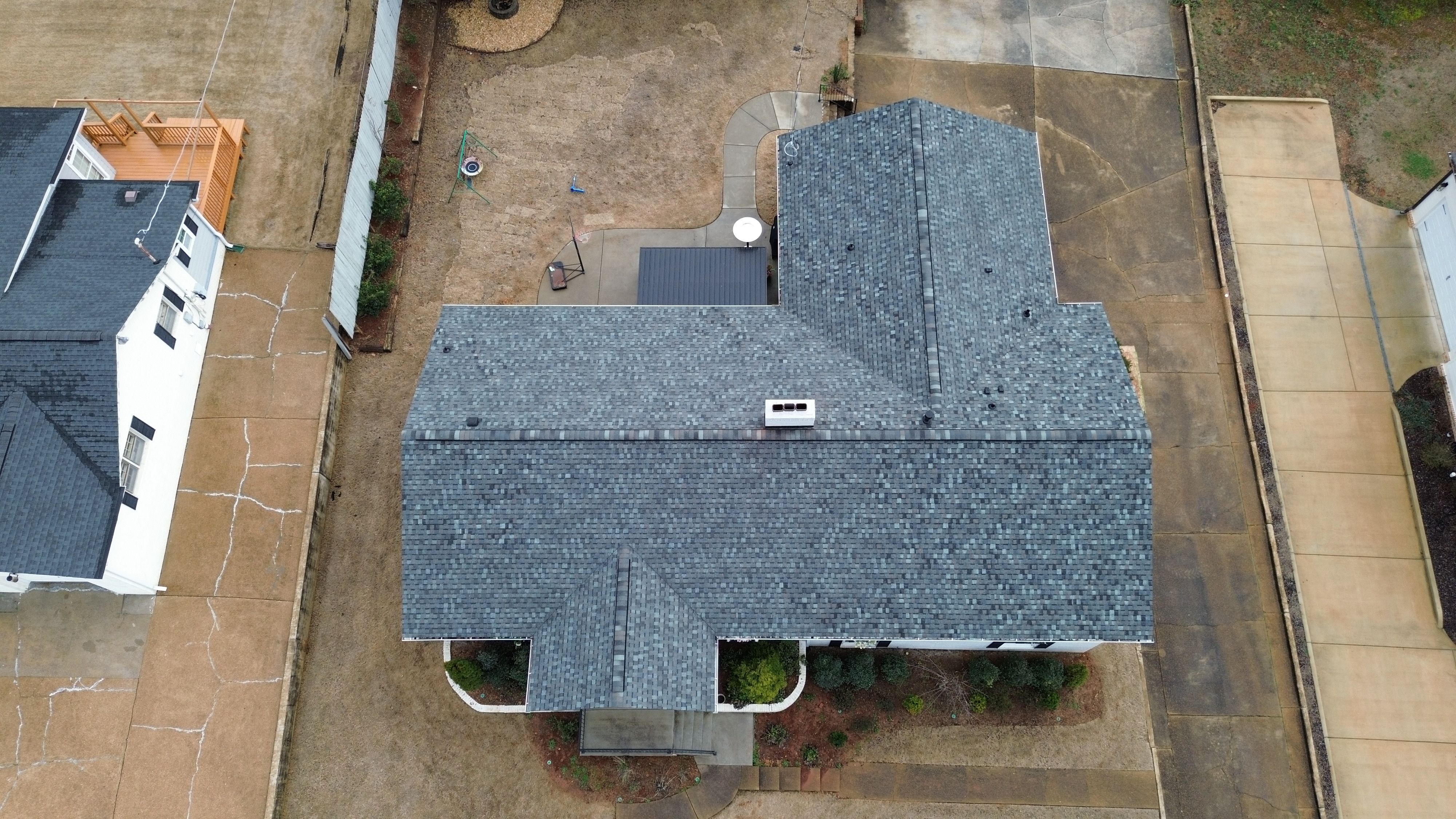 Thunderstorm Grey - Strong by BayCo Roofing