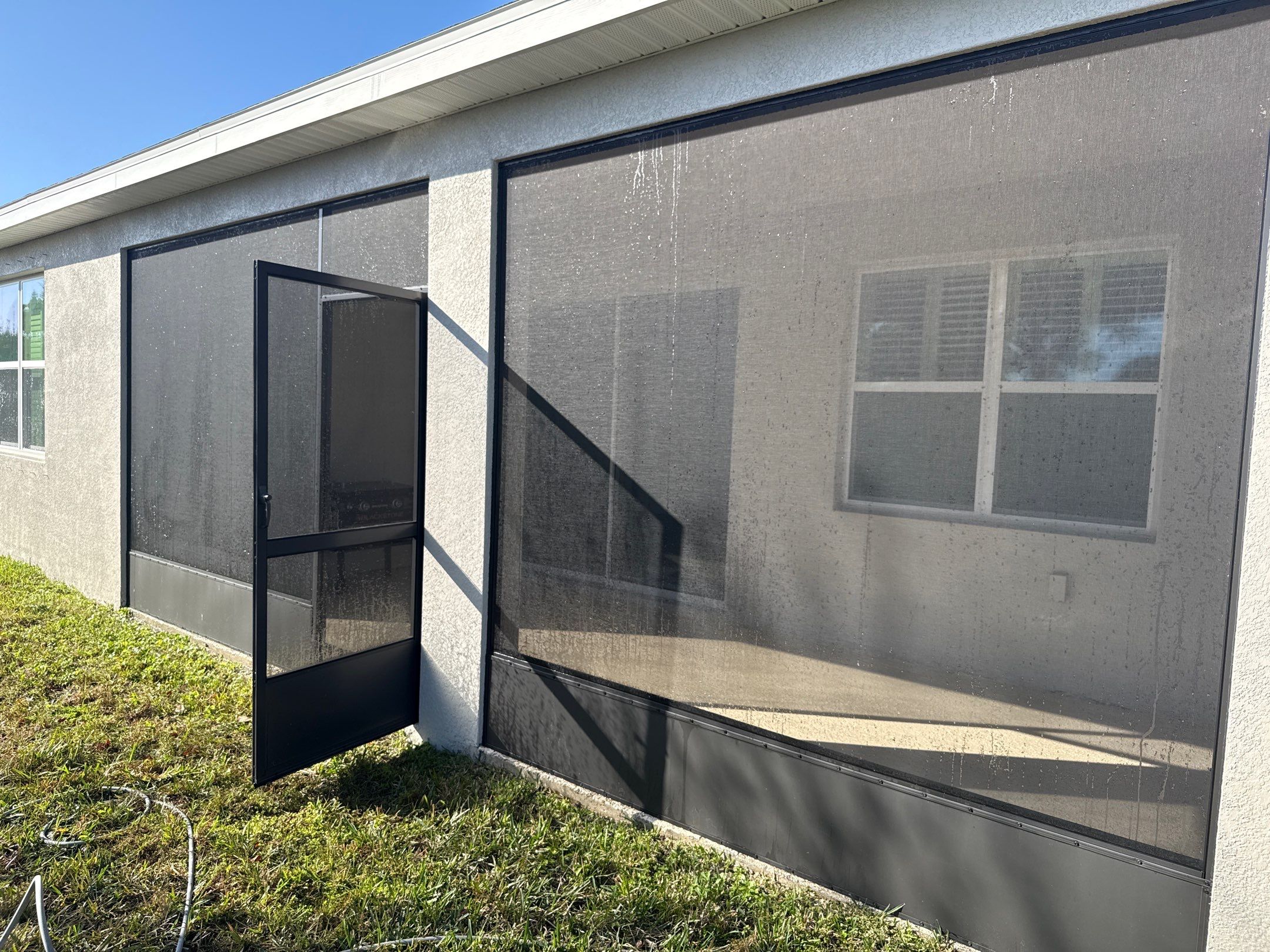 House Wash, Lanai Cleaning & Driveway Washing | Willow Walk Palmetto FL by Sunshine AquaWash