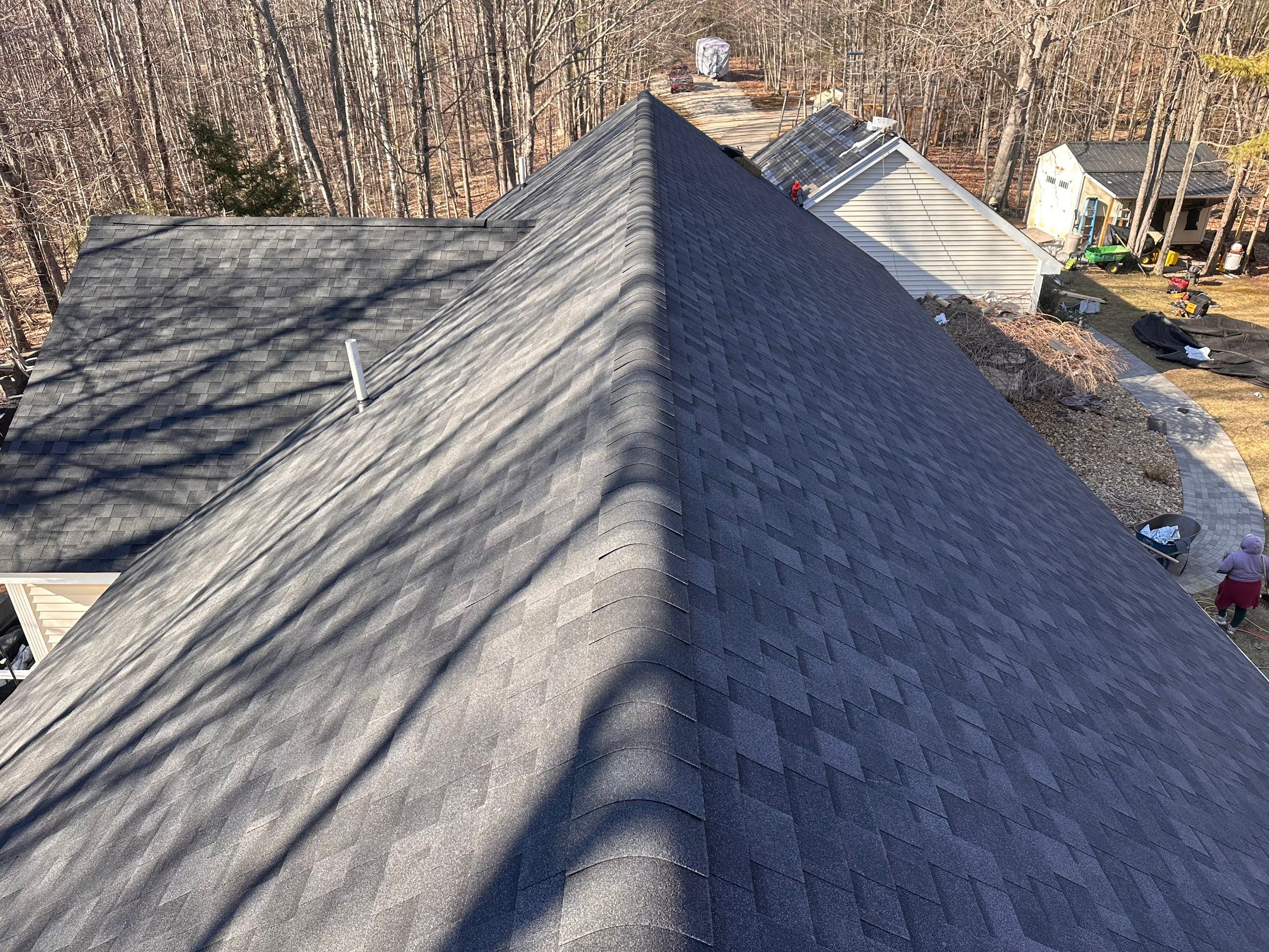 Vinyl Siding and Asphalt Roofing Replacement in Deerfield by Tall pine roofing